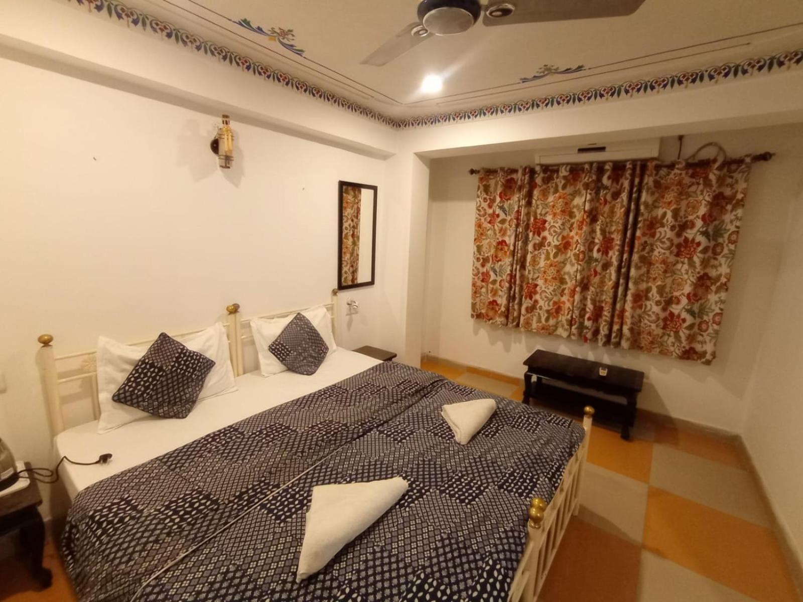 Hotel Little Peepal House 3*