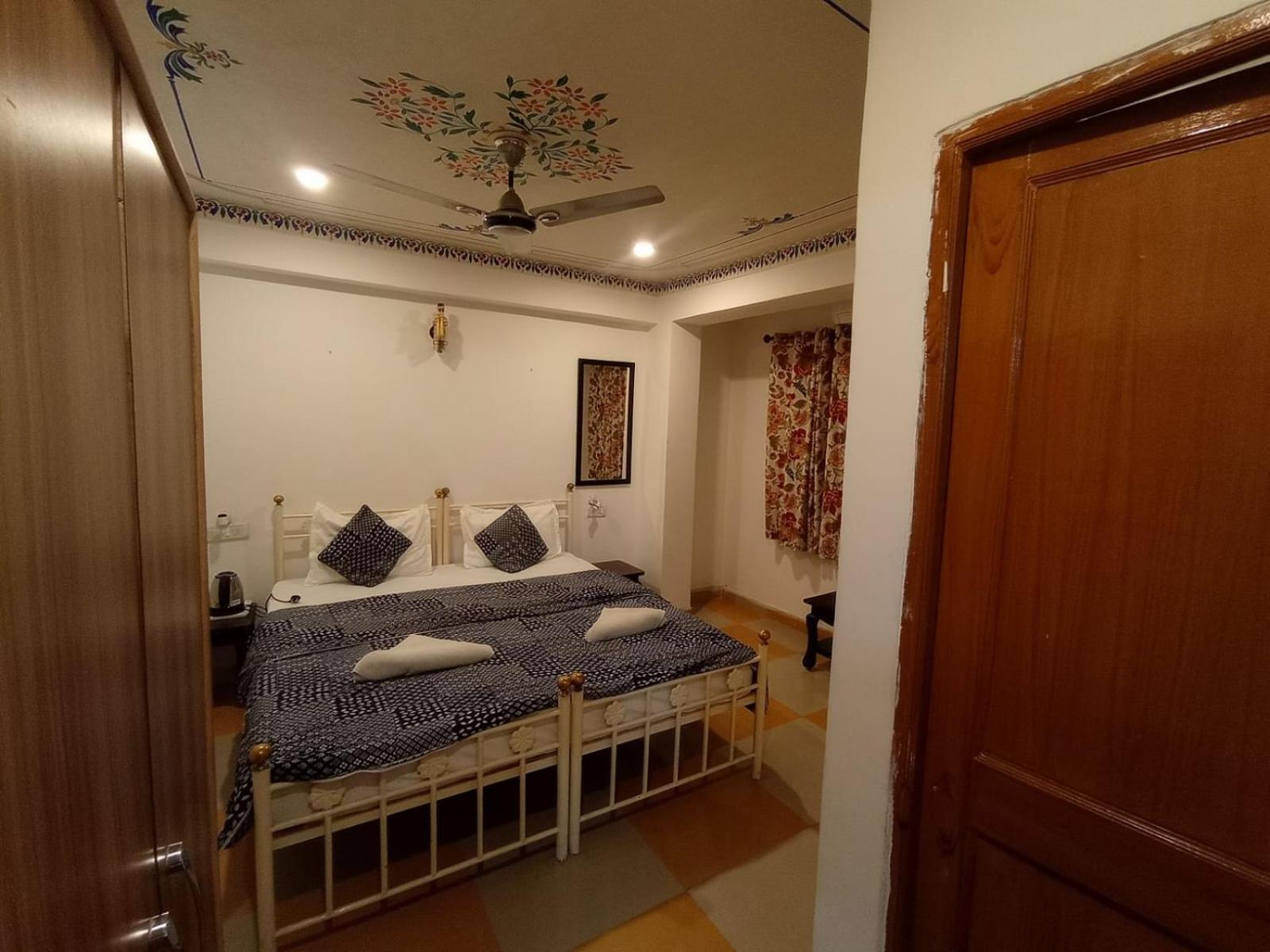 Little Peepal House Hotel Udaipur