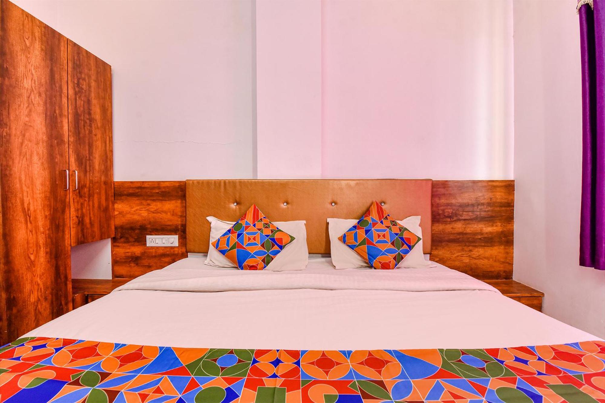 Fabexpress Raj Palace Hotel 3*