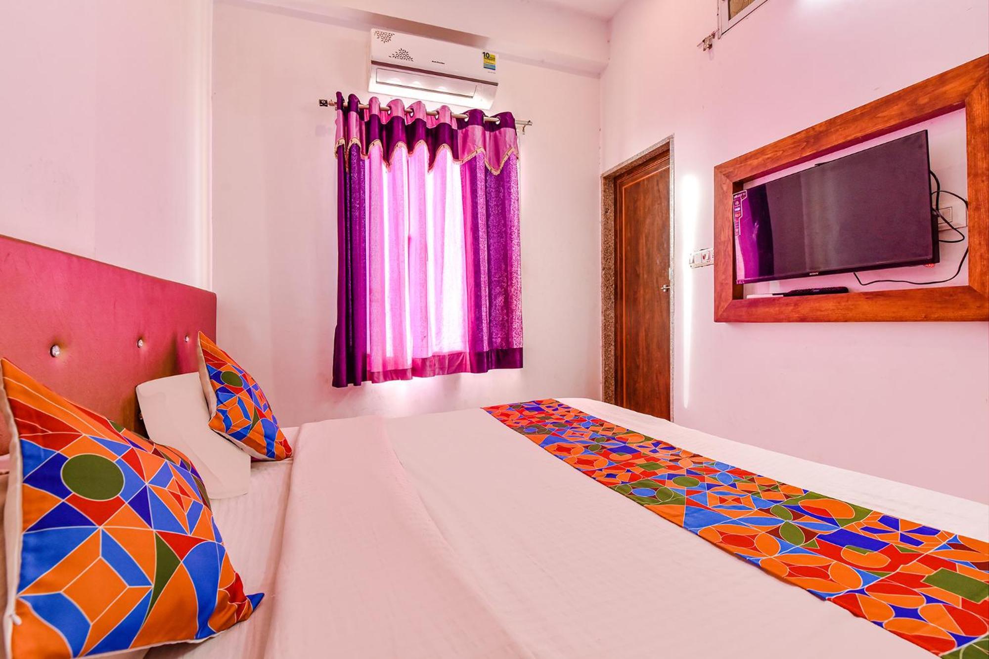 Fabexpress Raj Palace 3*