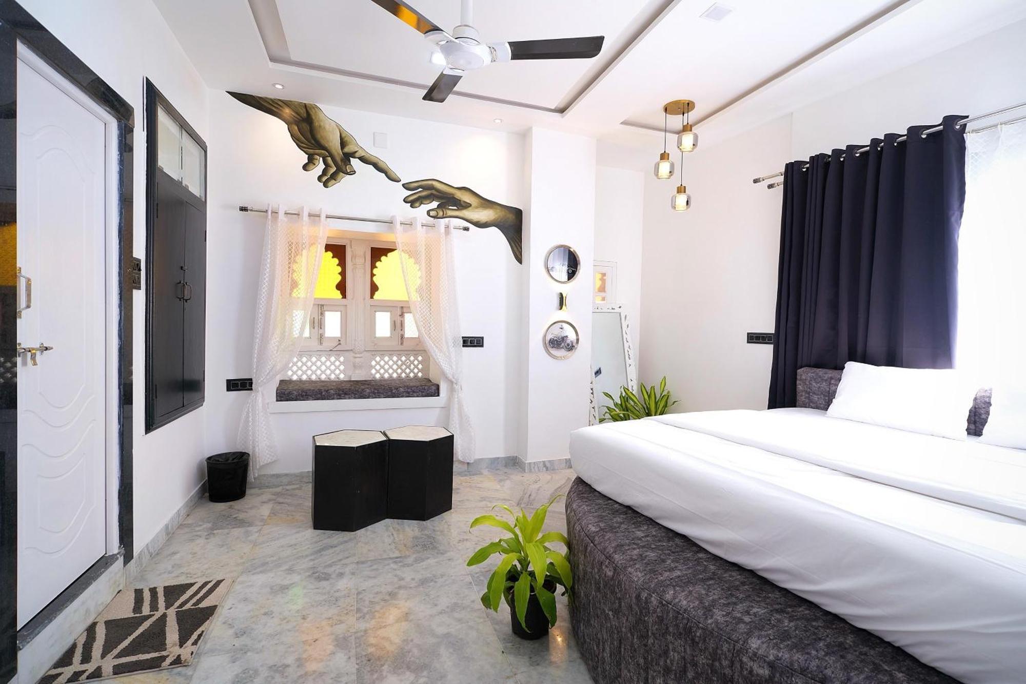3 Raahi Hostel Udaipur