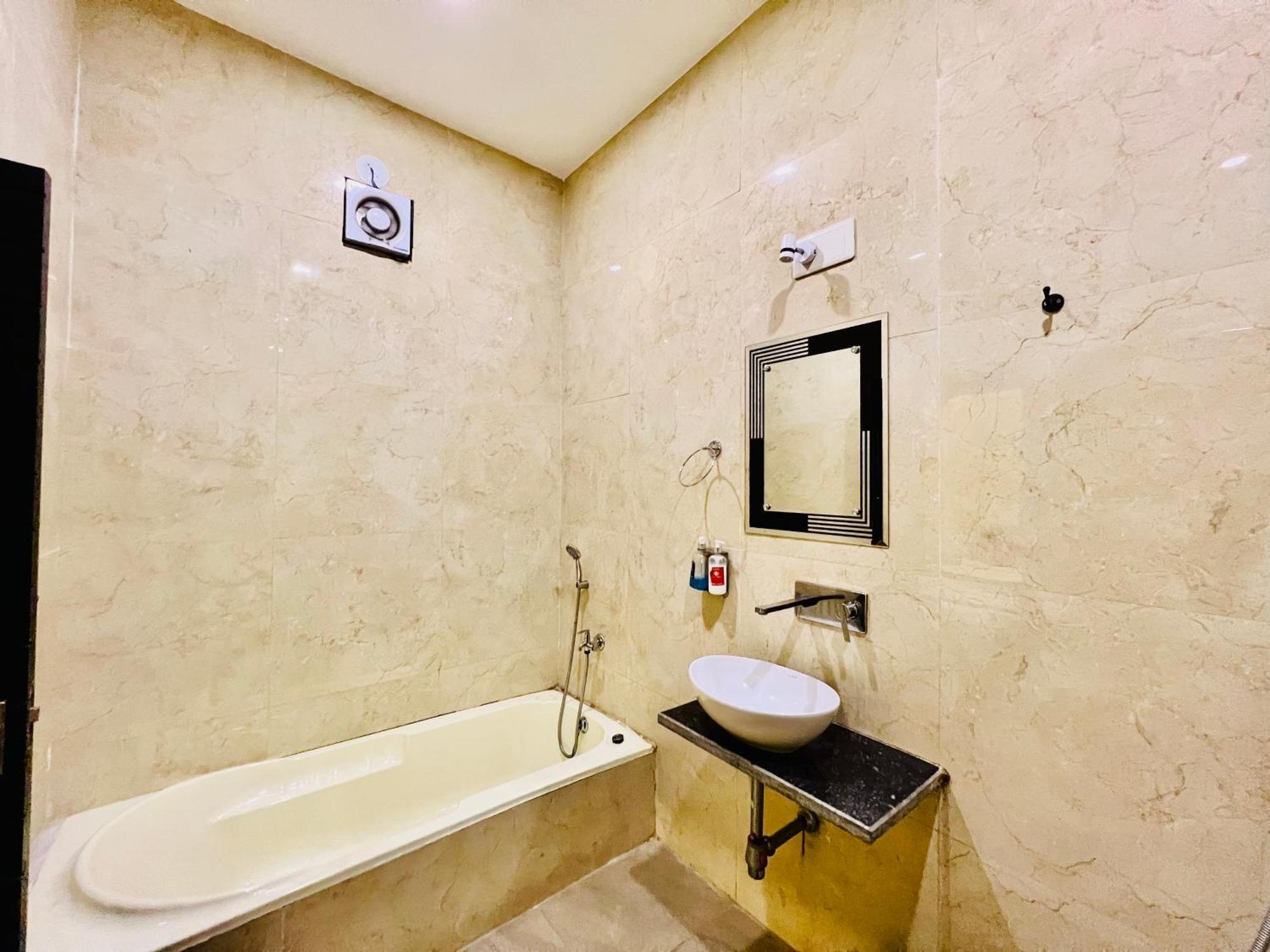 Hotel Grand Bhagwat, 4*