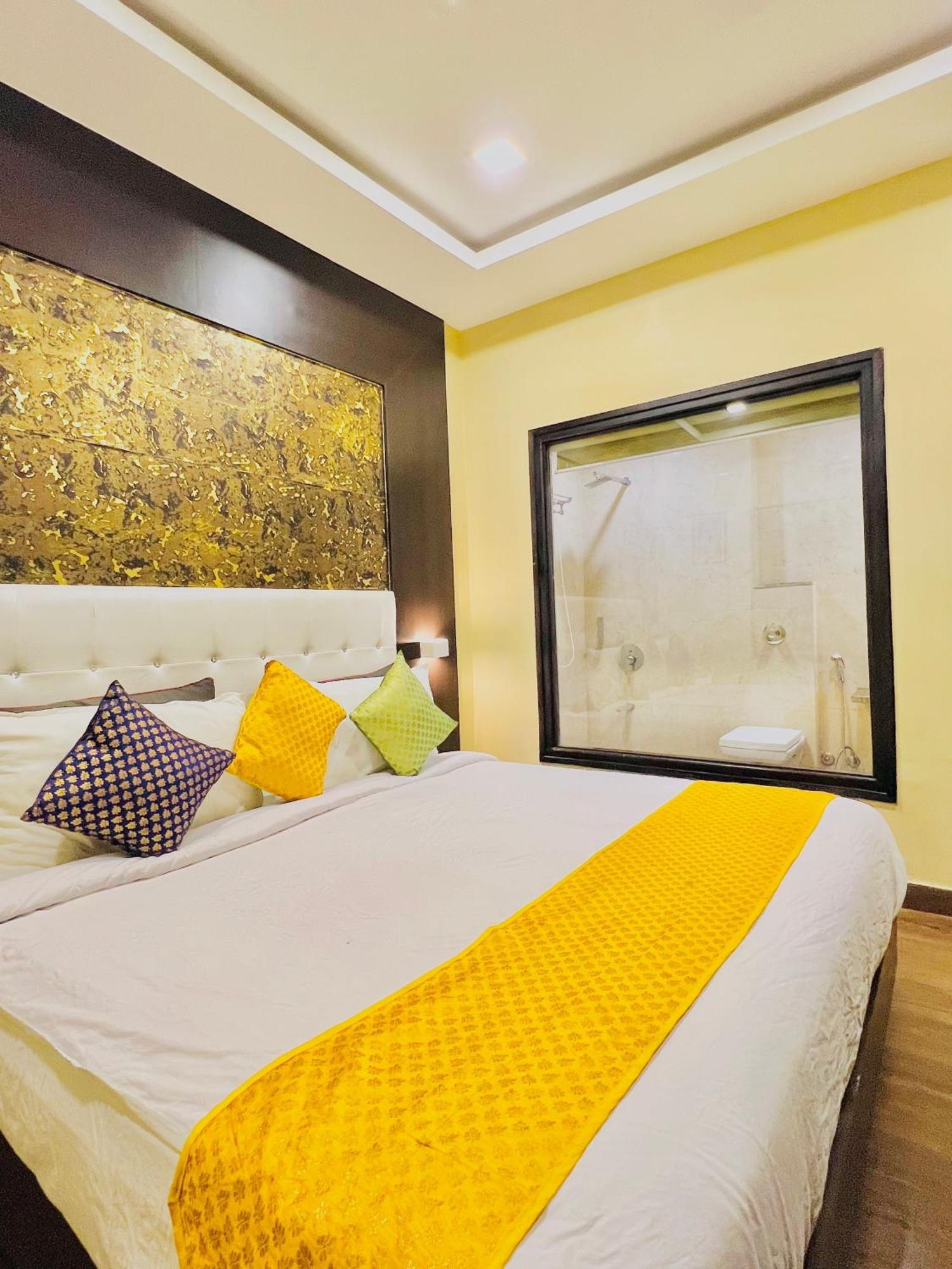 Grand Bhagwat, Hotel