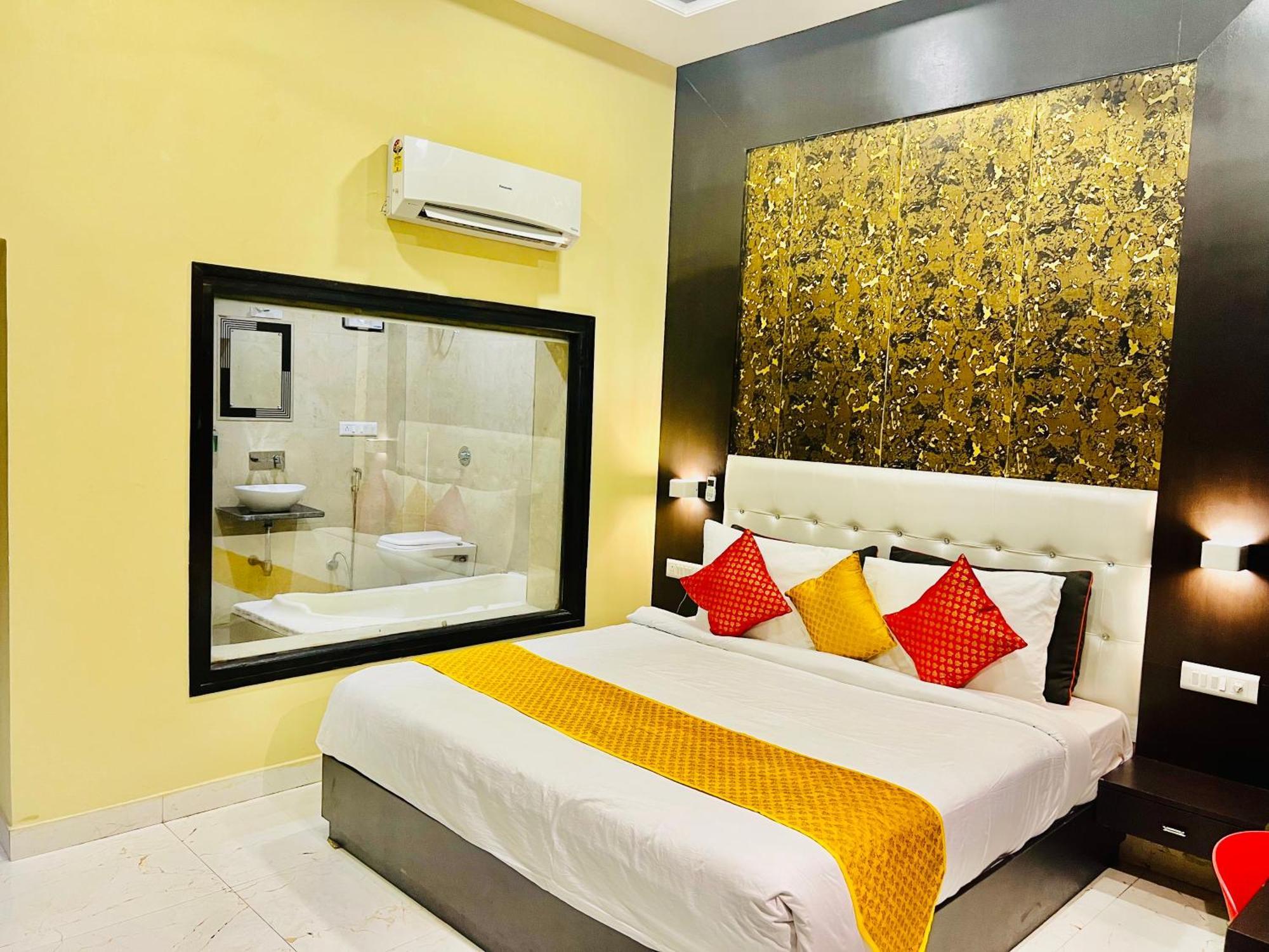Hotel Grand Bhagwat, 4*