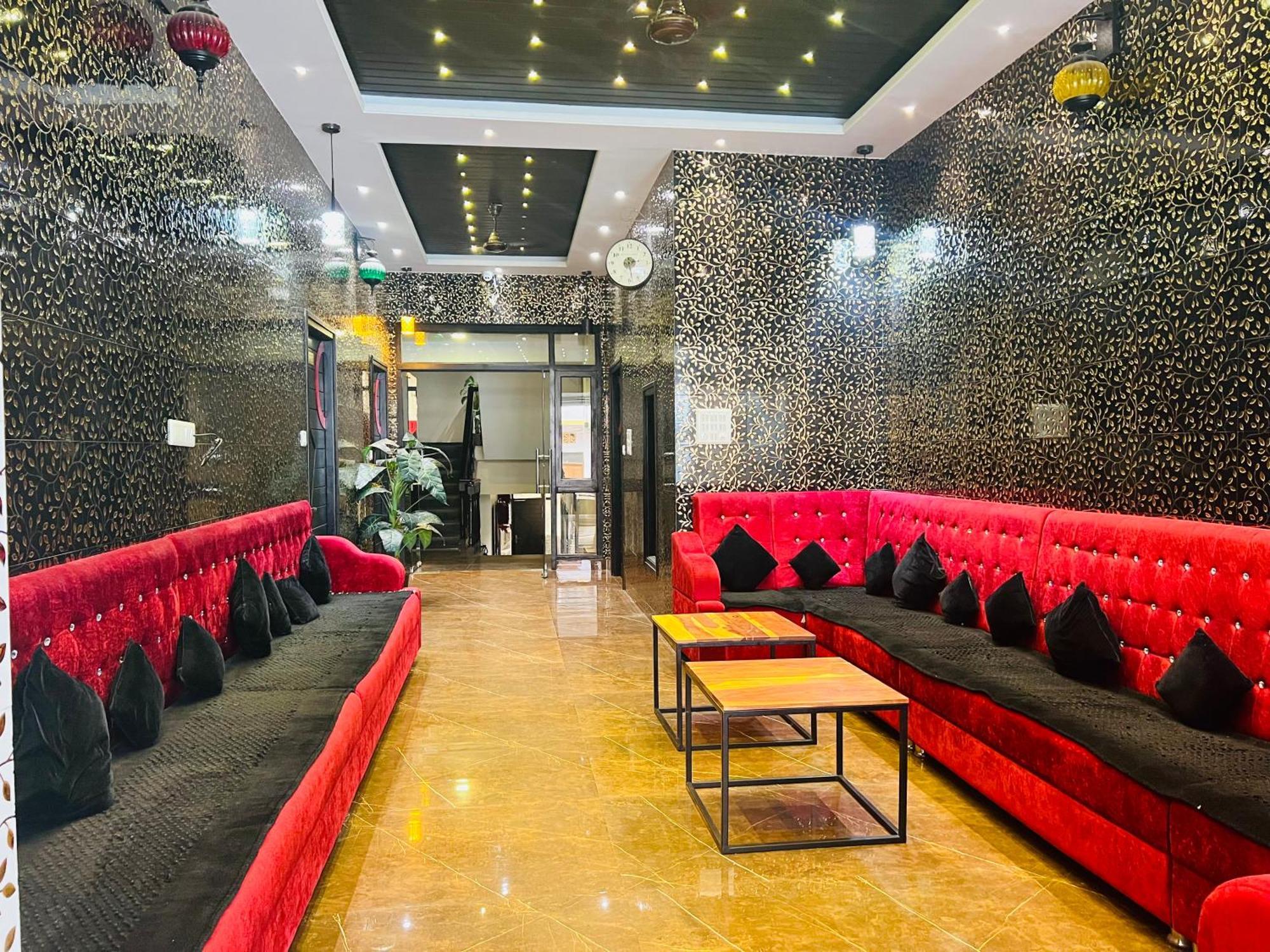 Grand Bhagwat, Hotel 4*