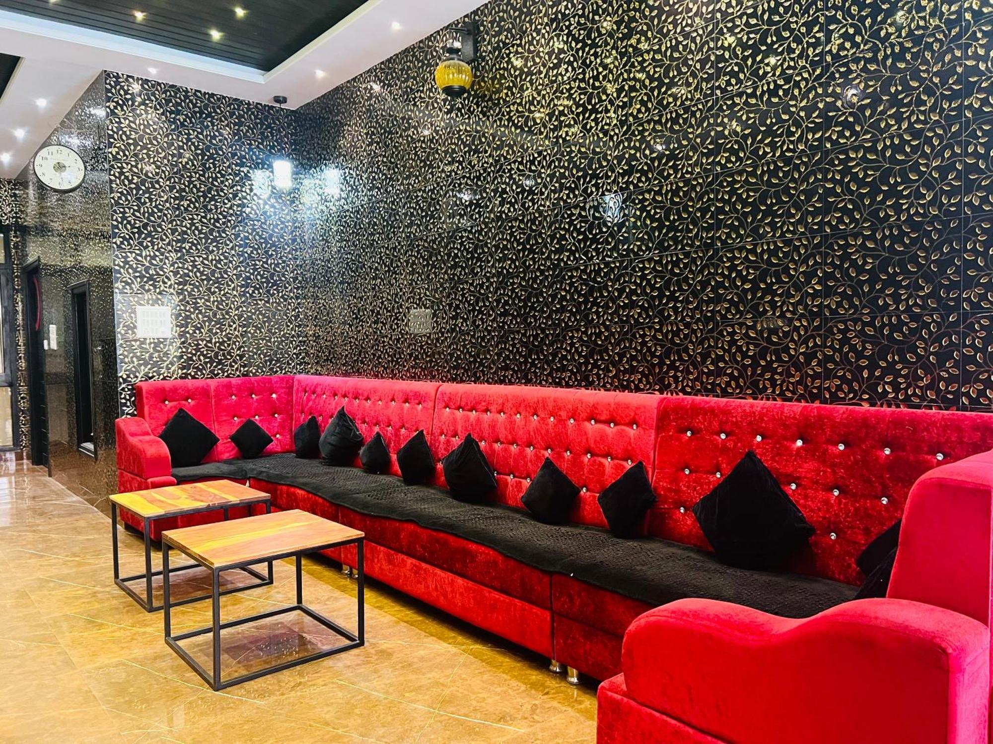 Grand Bhagwat, Hotel 4*