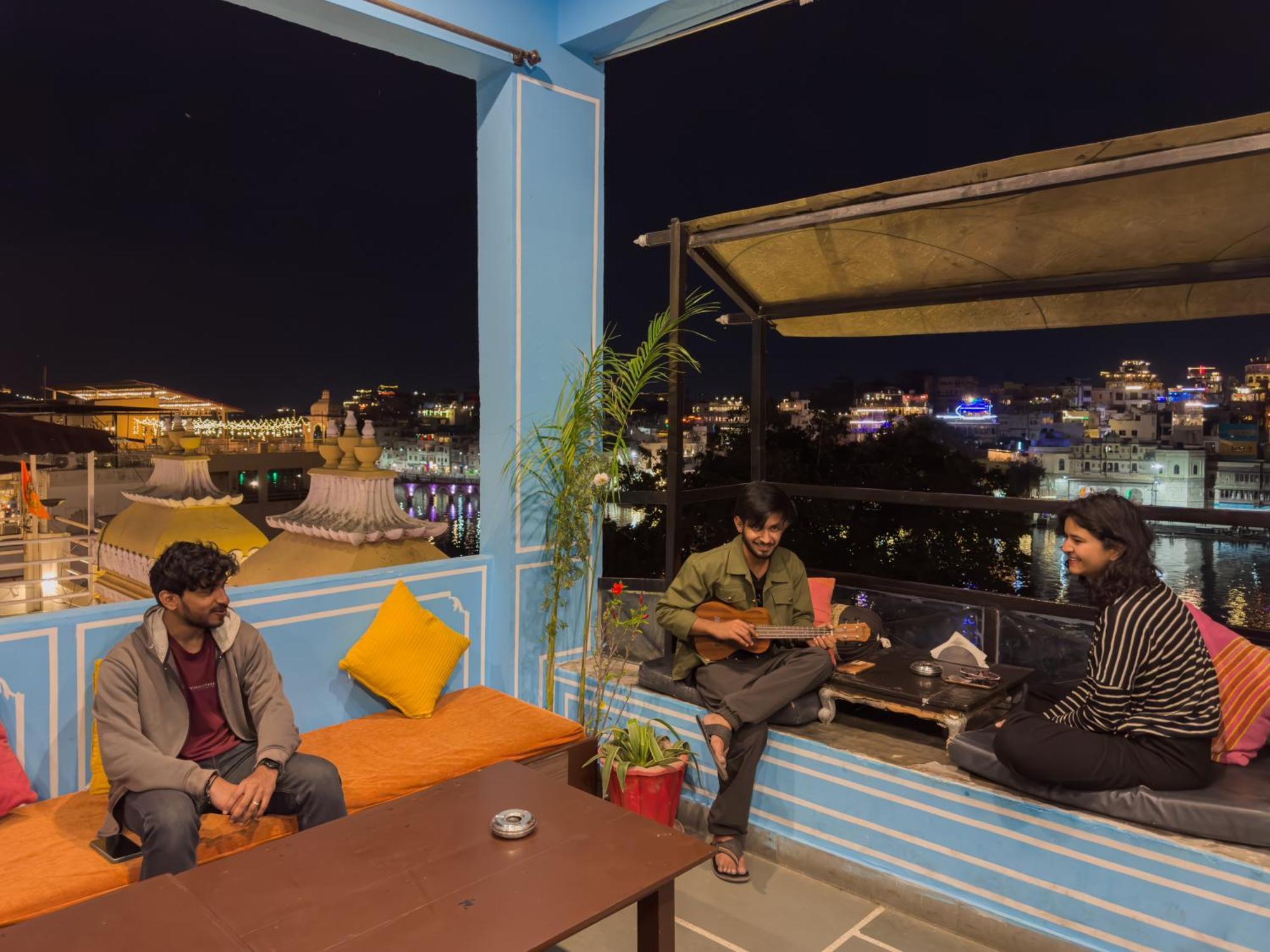 Madpackers Hostel