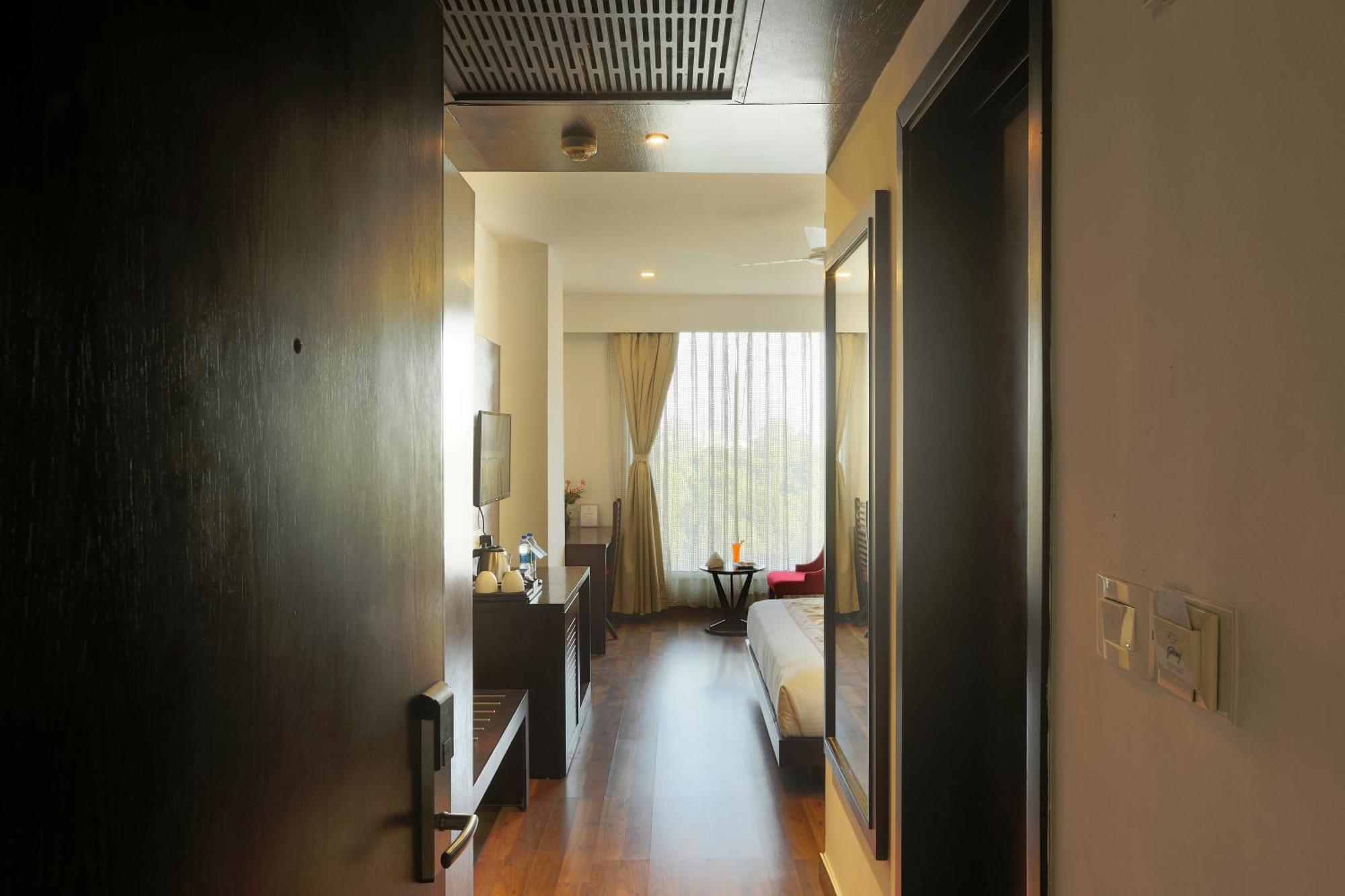 Hotel Vesta Grand 4*