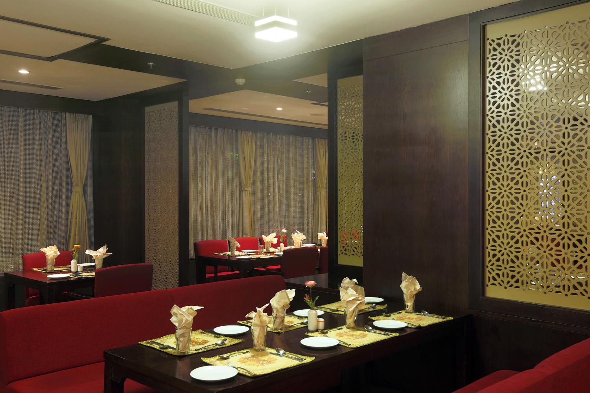 Hotel Vesta Grand 4*