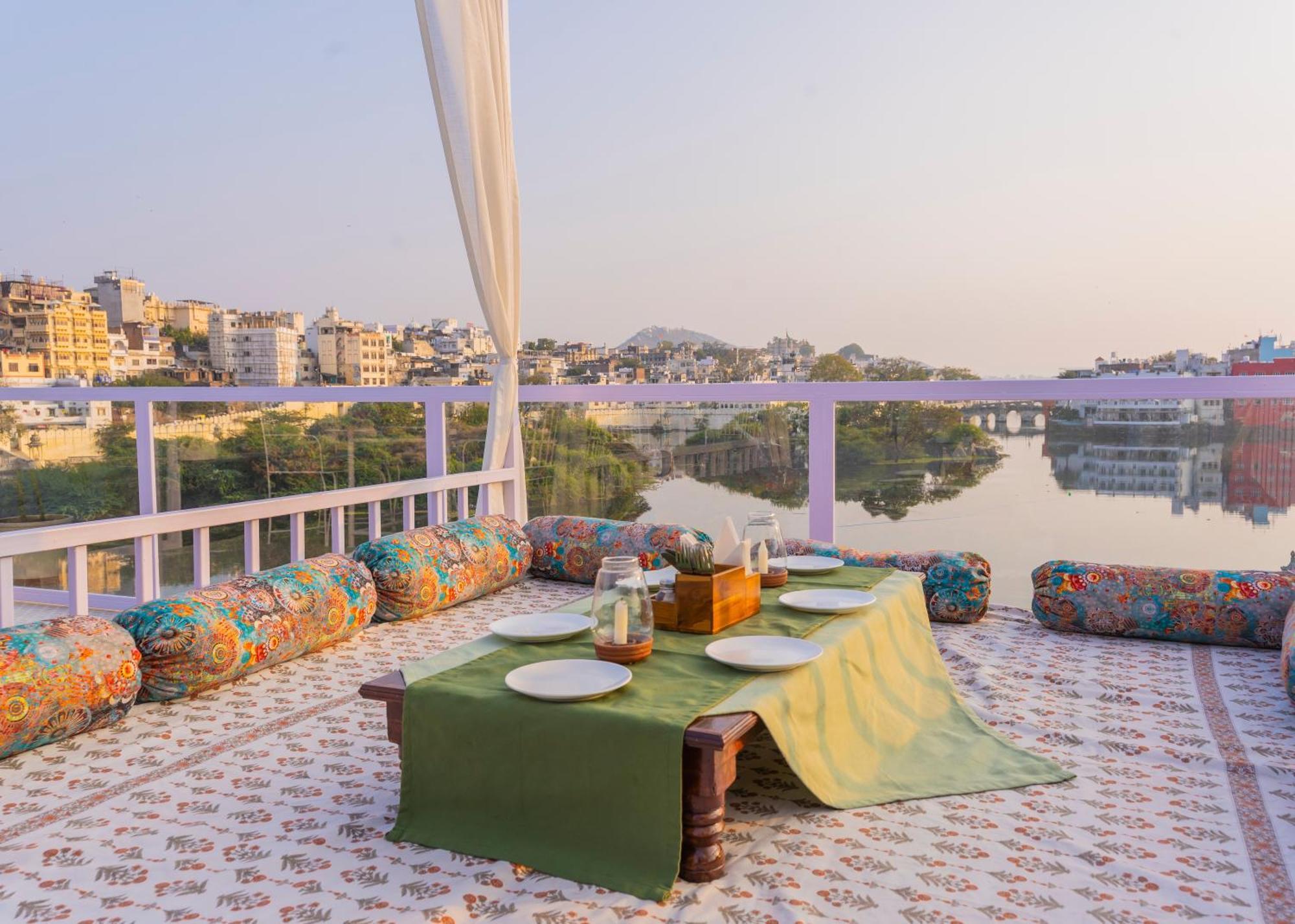 Hotel Natural View Udaipur