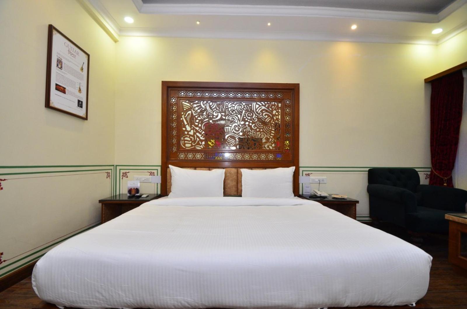 Aaram Mahal By Pachar Group 4*