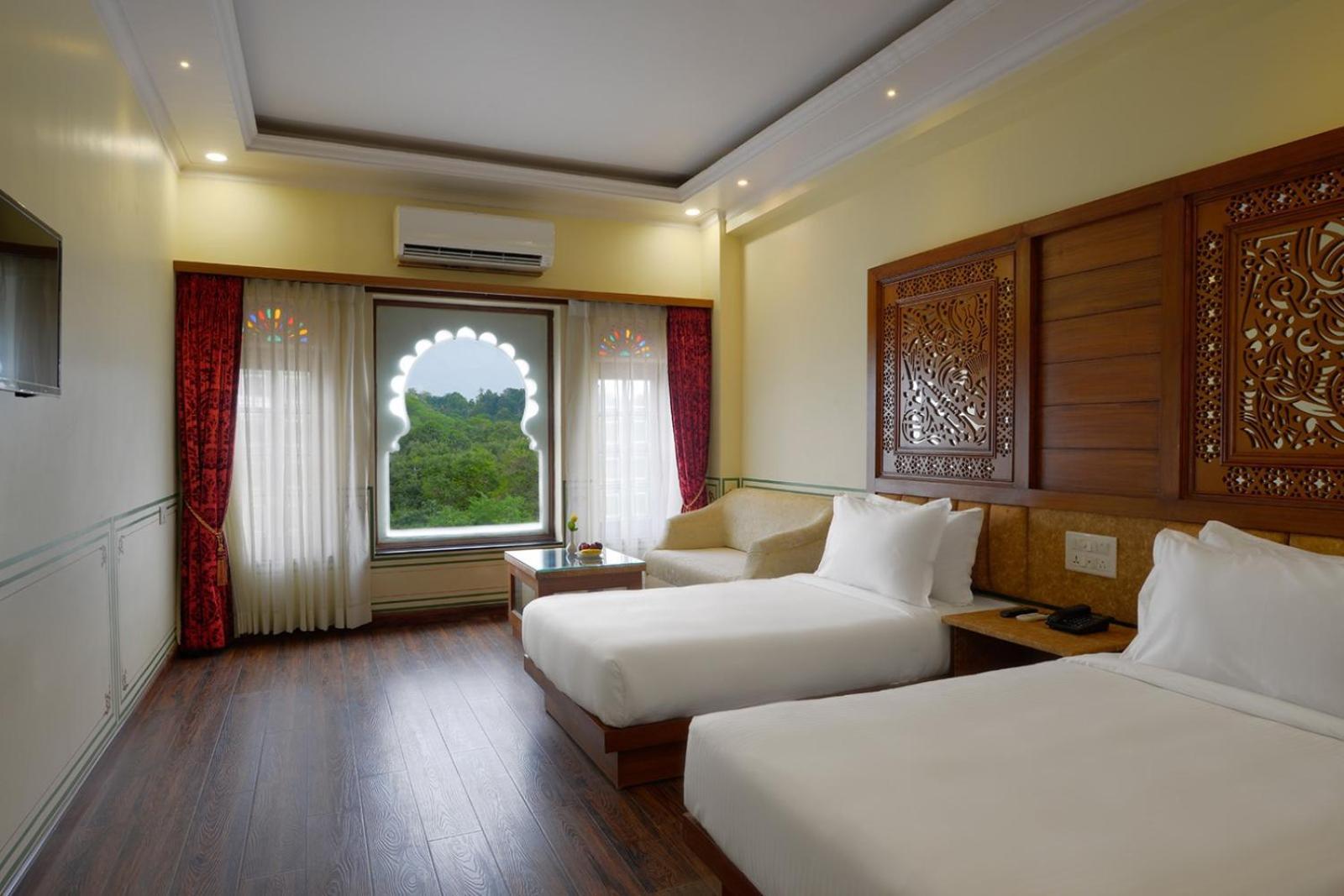 Aaram Mahal By Pachar Group Hotel