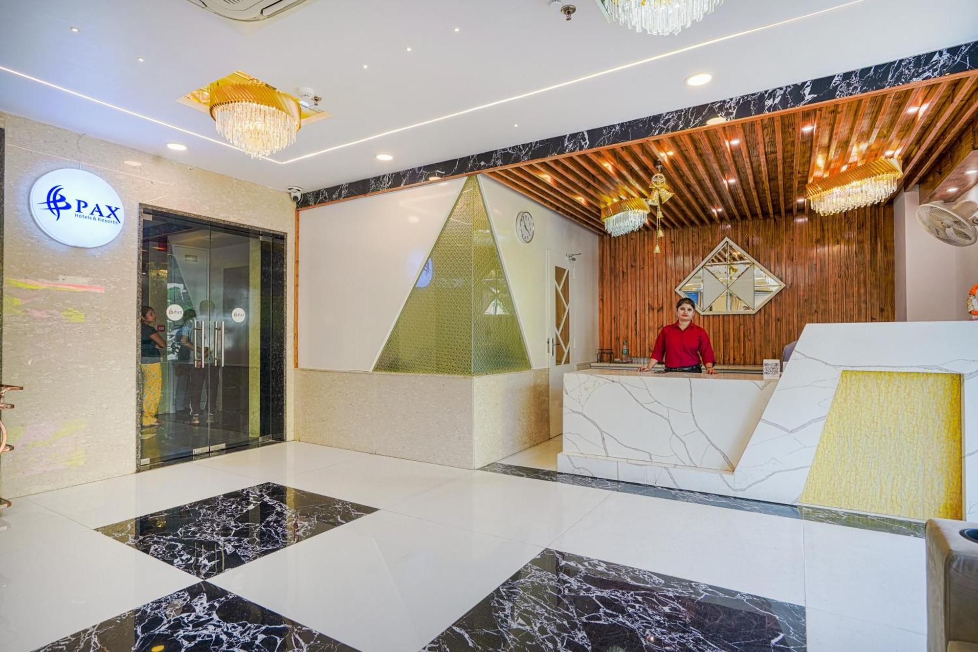 Pax Grand Blue 3 Min Walk From Railway Station Udaipur