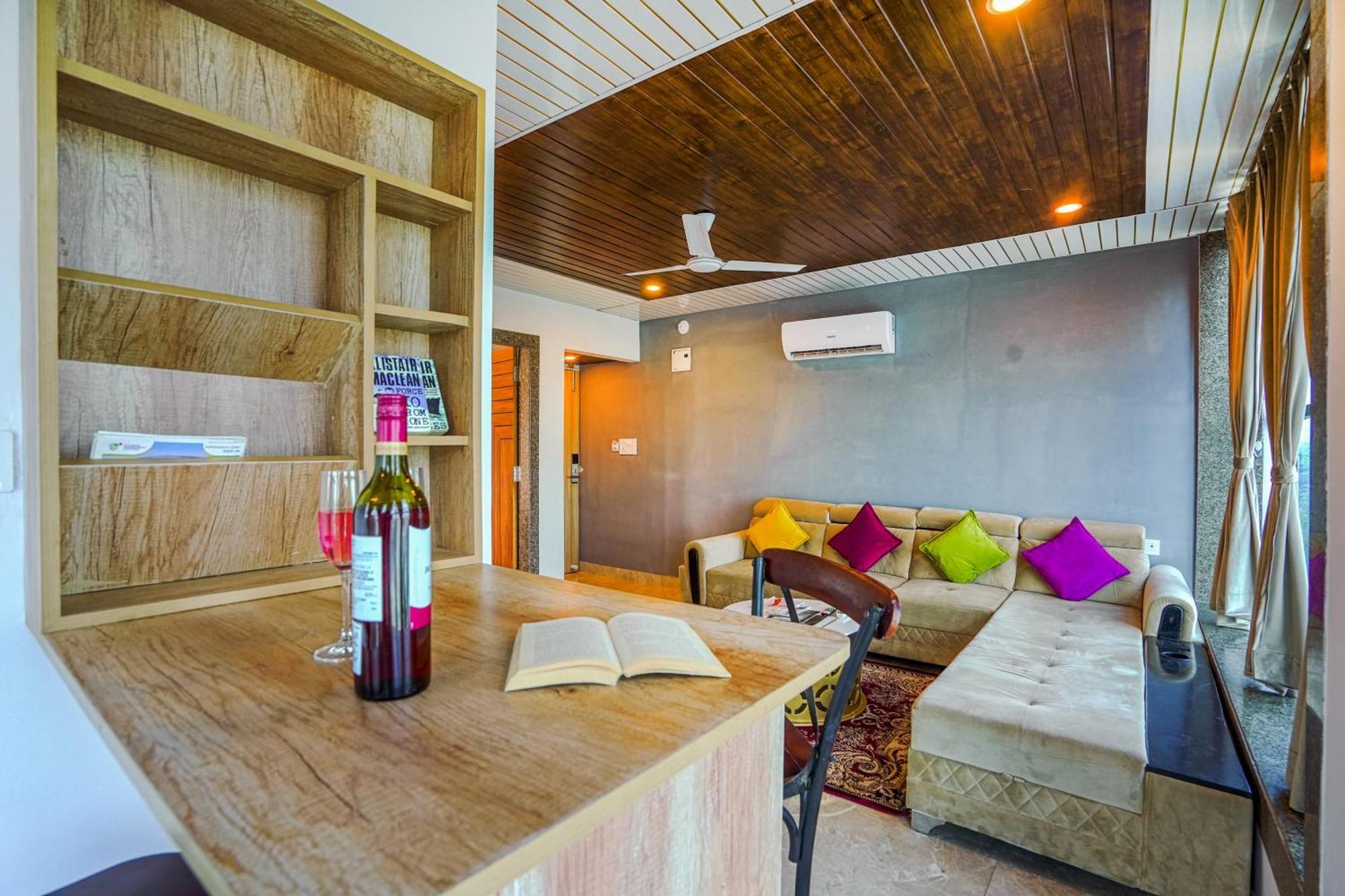 Pax Grand Blue 3 Min Walk From Railway Station Udaipur