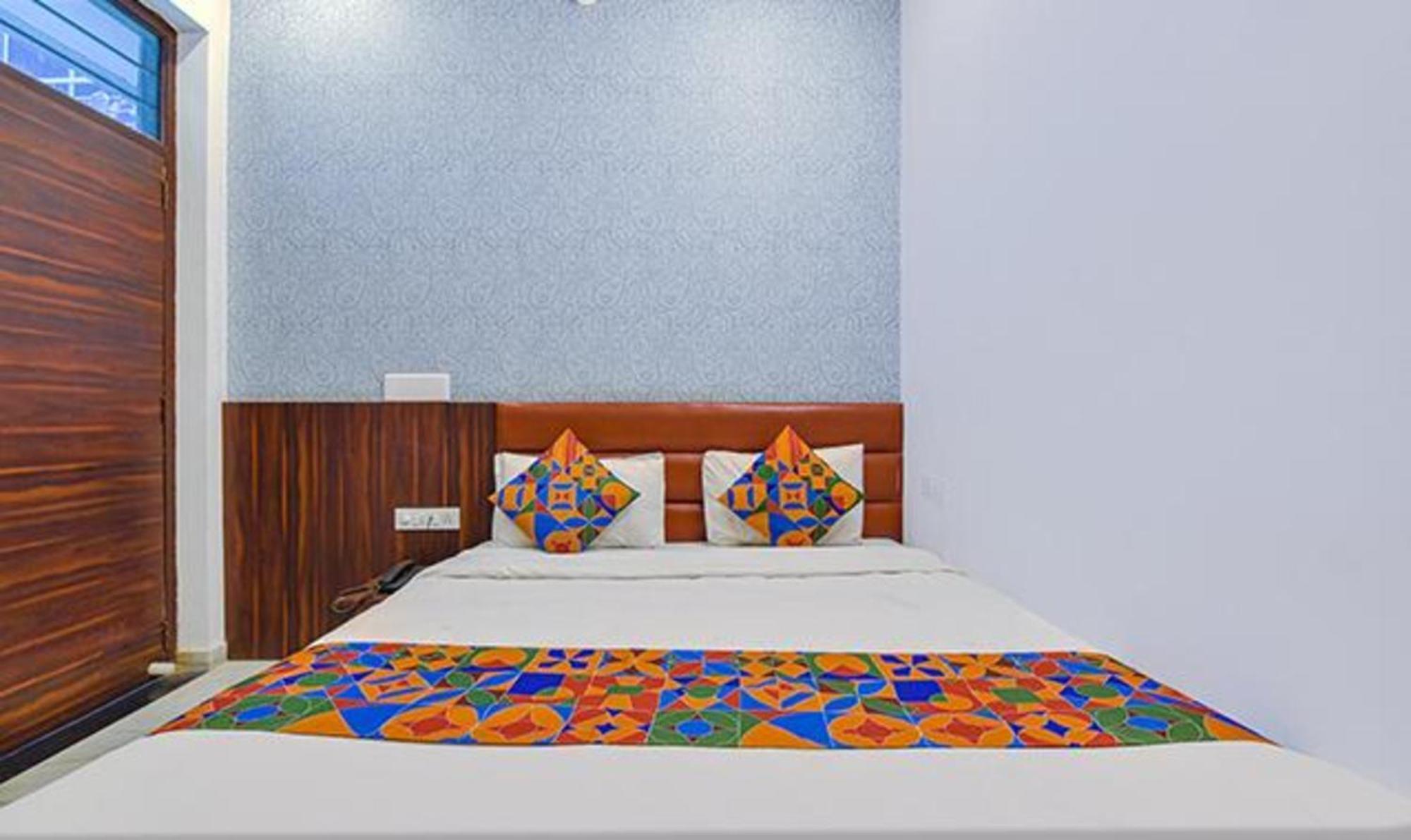 Hotel Fabhotel Ranbanka 3*