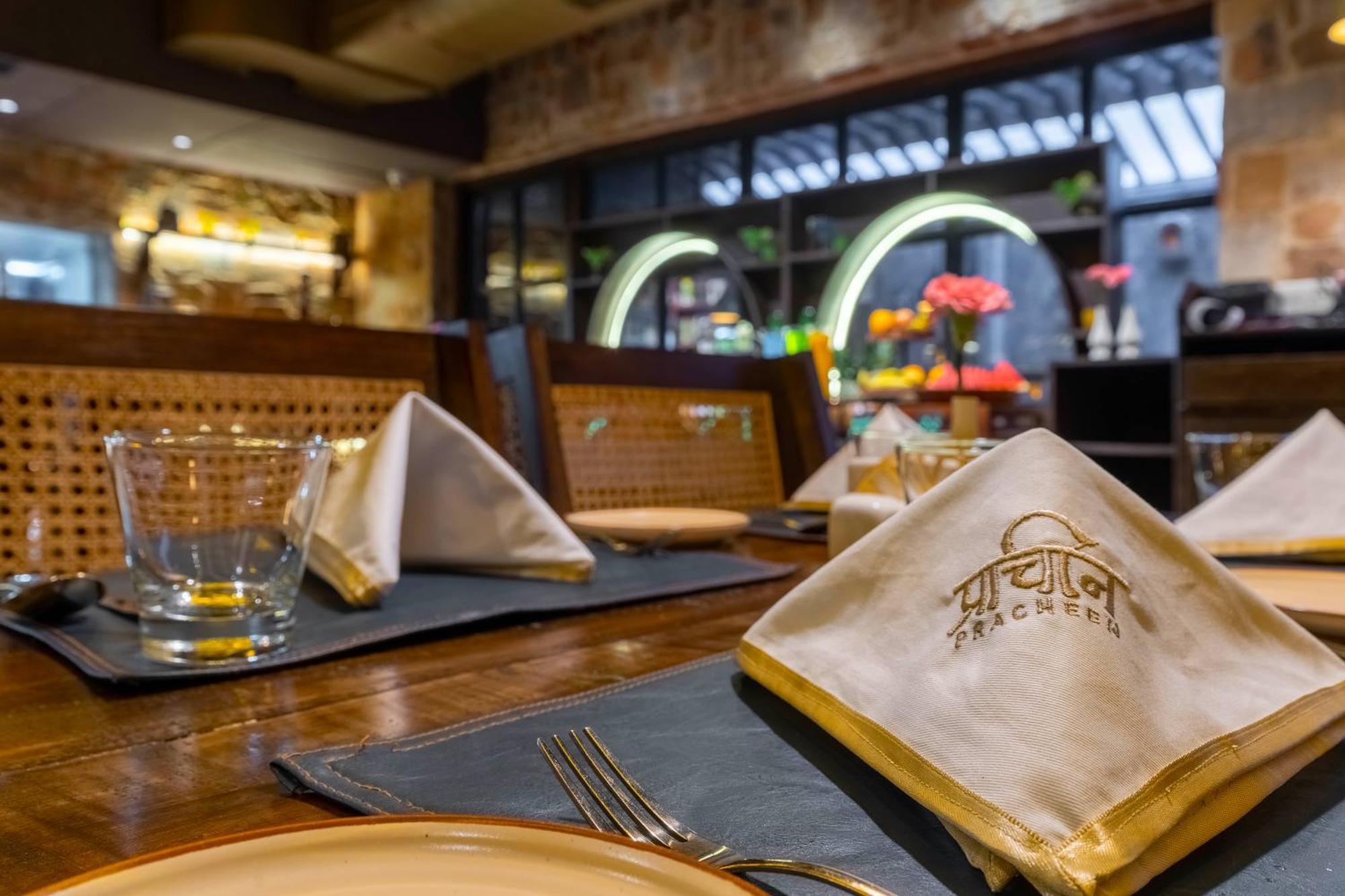 Historia Royal Hotel