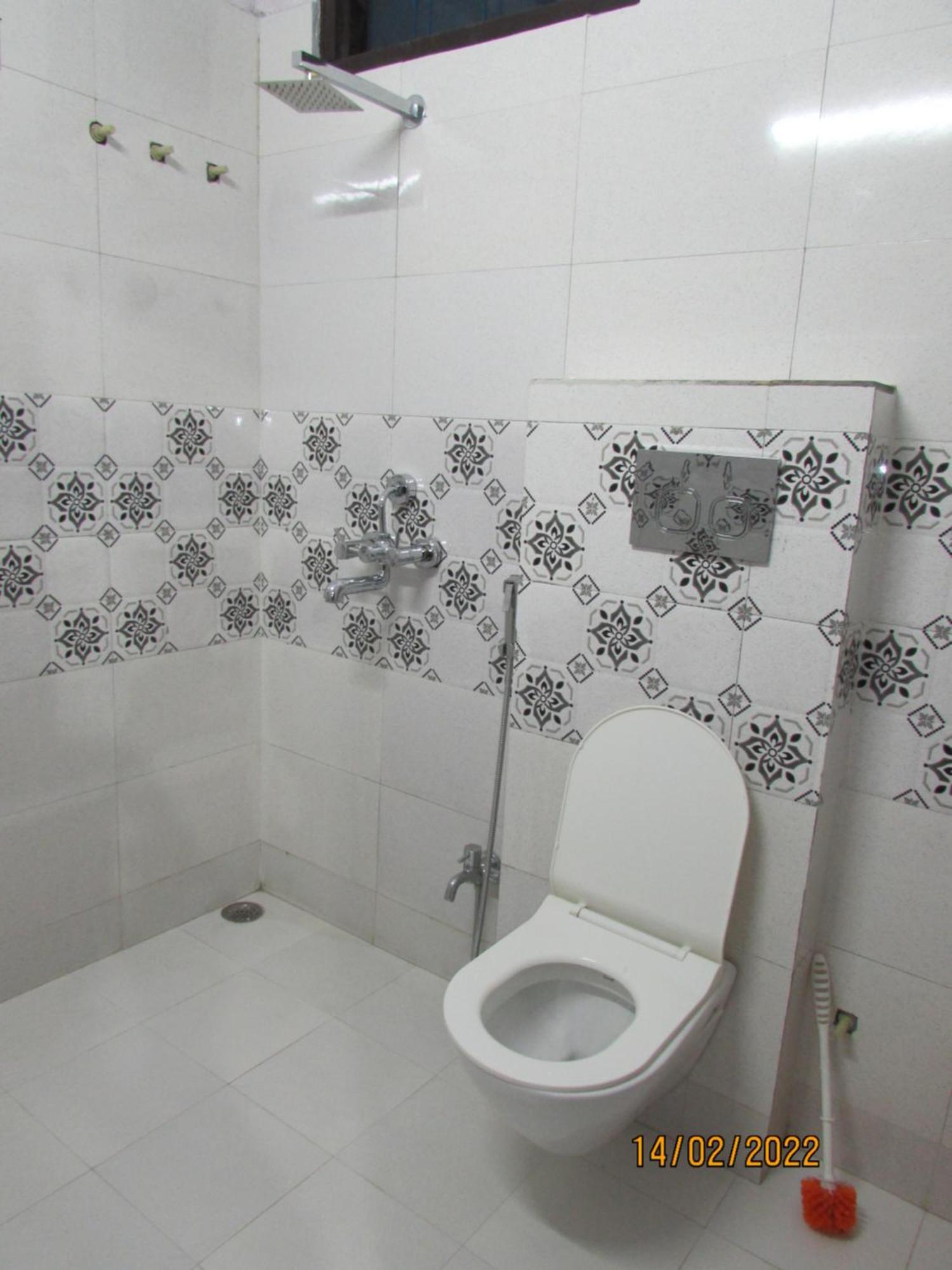 Ashish Guest House, Goverdhan *