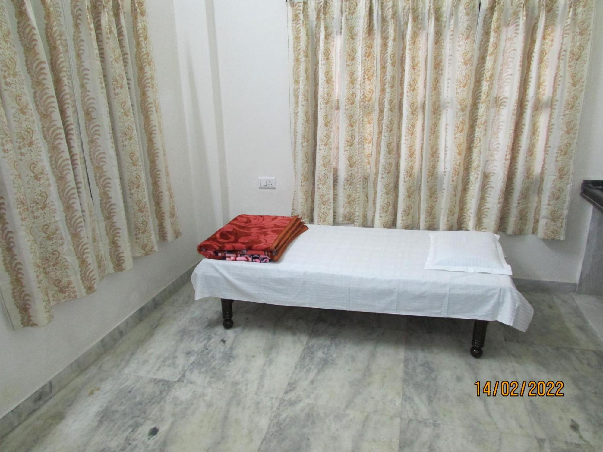 Hotel Ashish Guest House, Goverdhan
