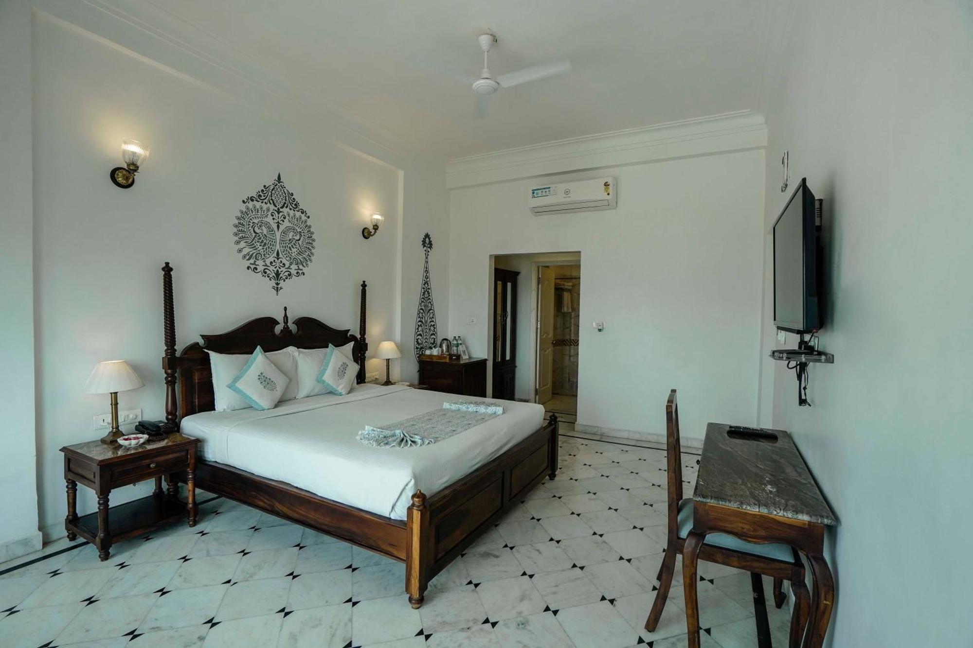 Burj Baneria - A Boutique
