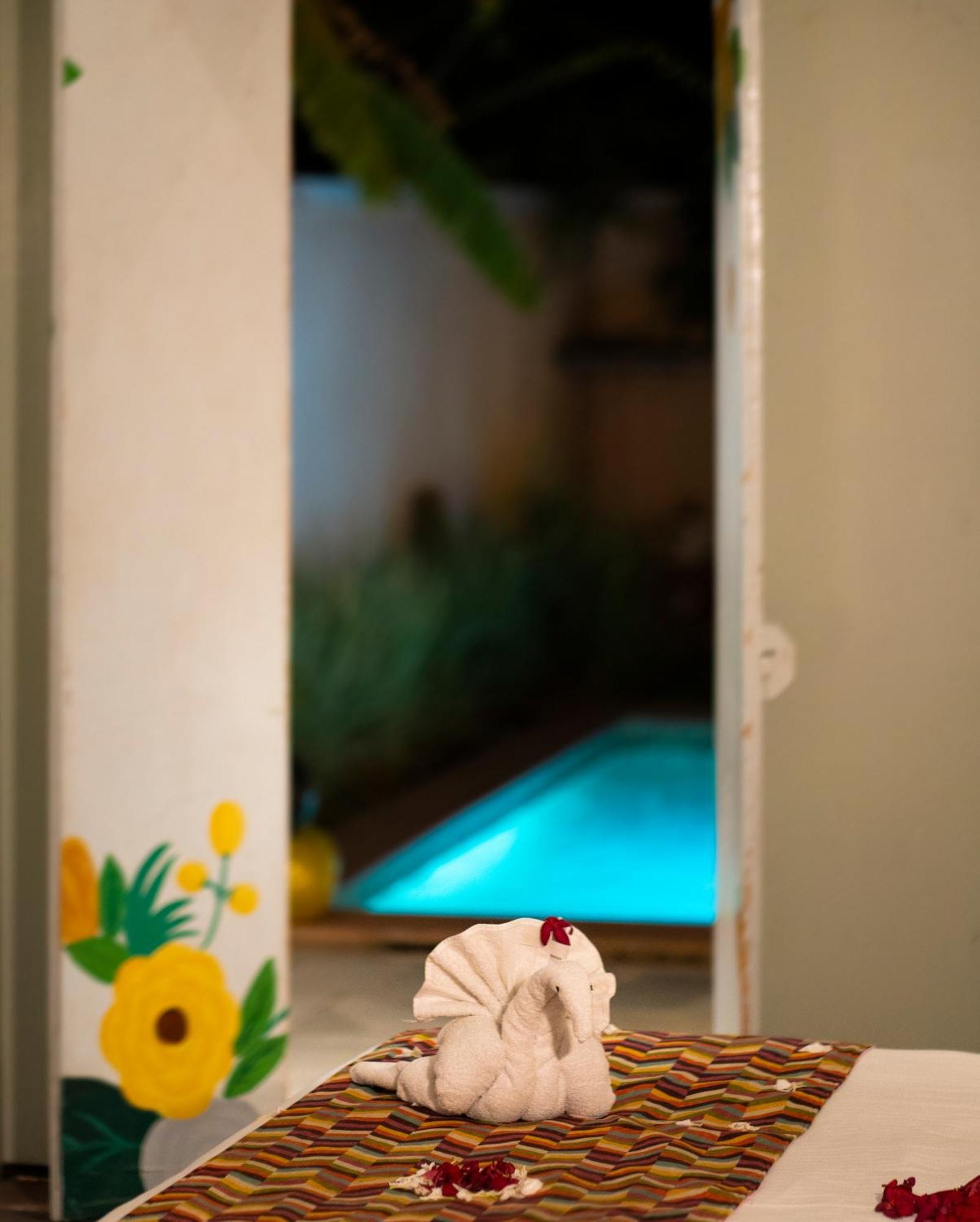 Villa Parijat Private Pool 1, 2 And 3 Bhk