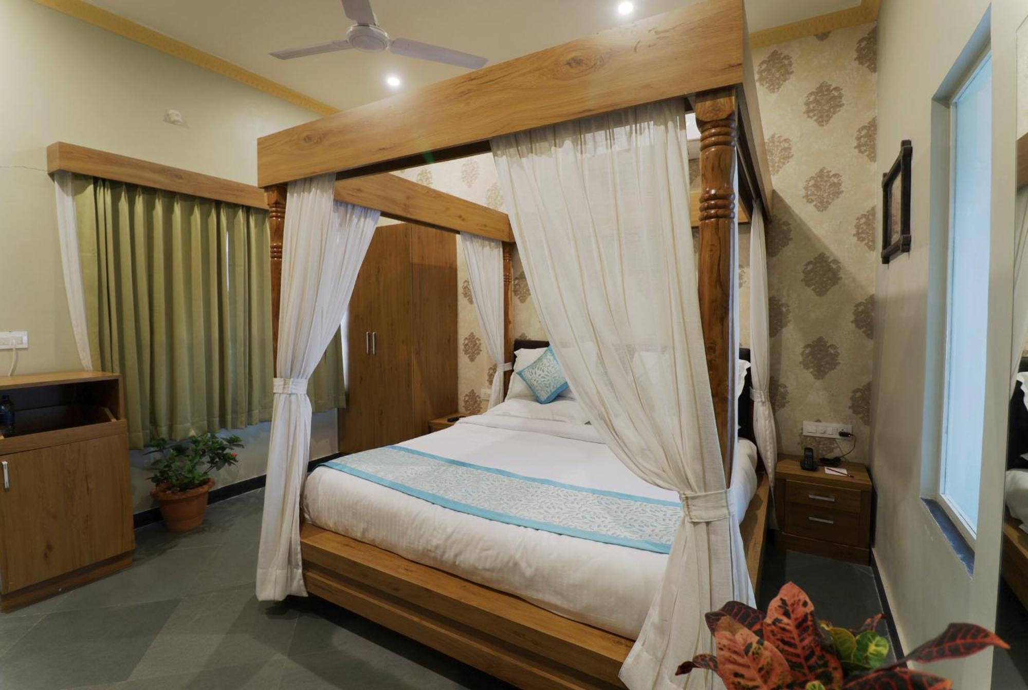 Resort Keshav