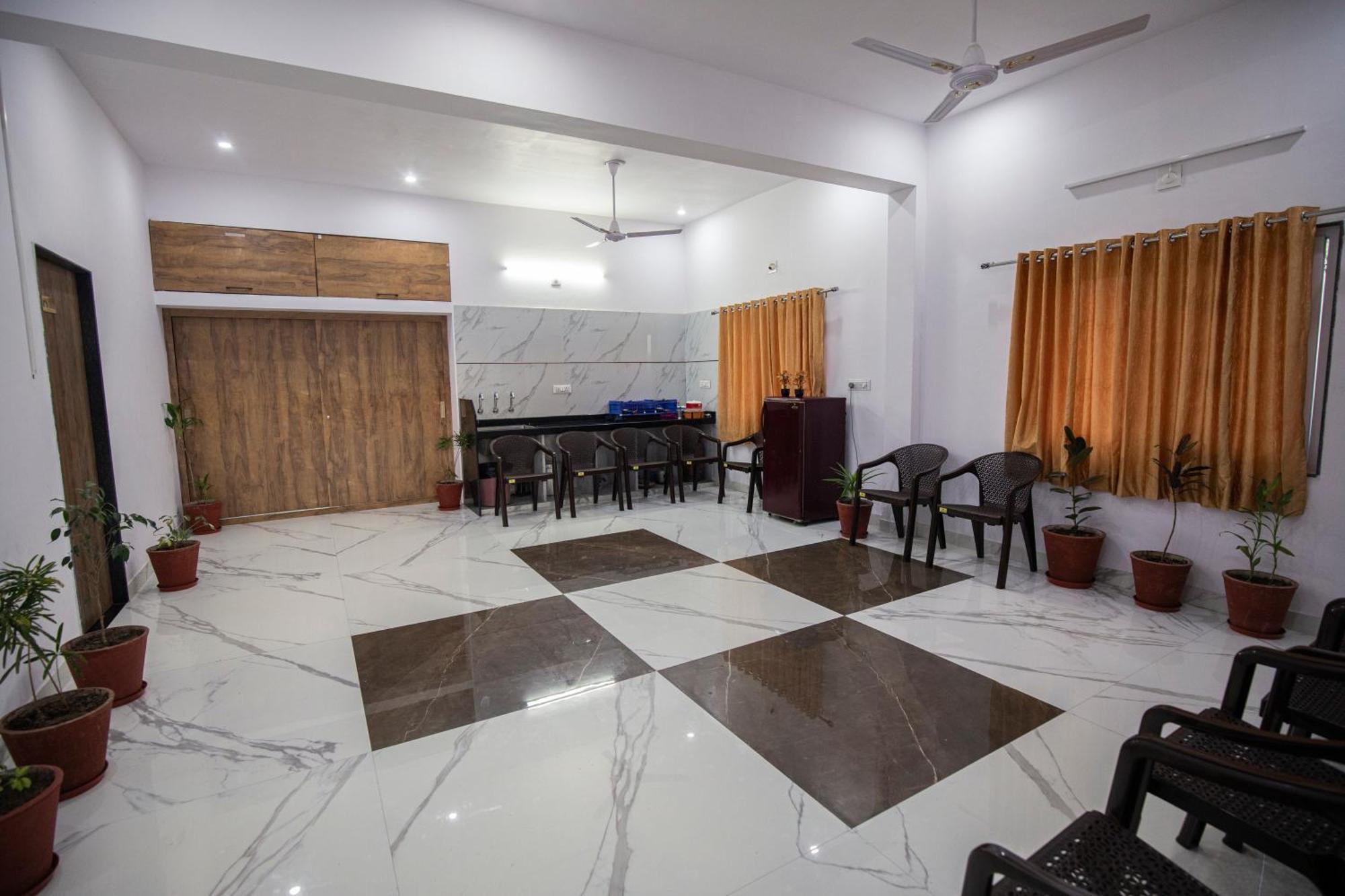 Haridas Haveli 3*