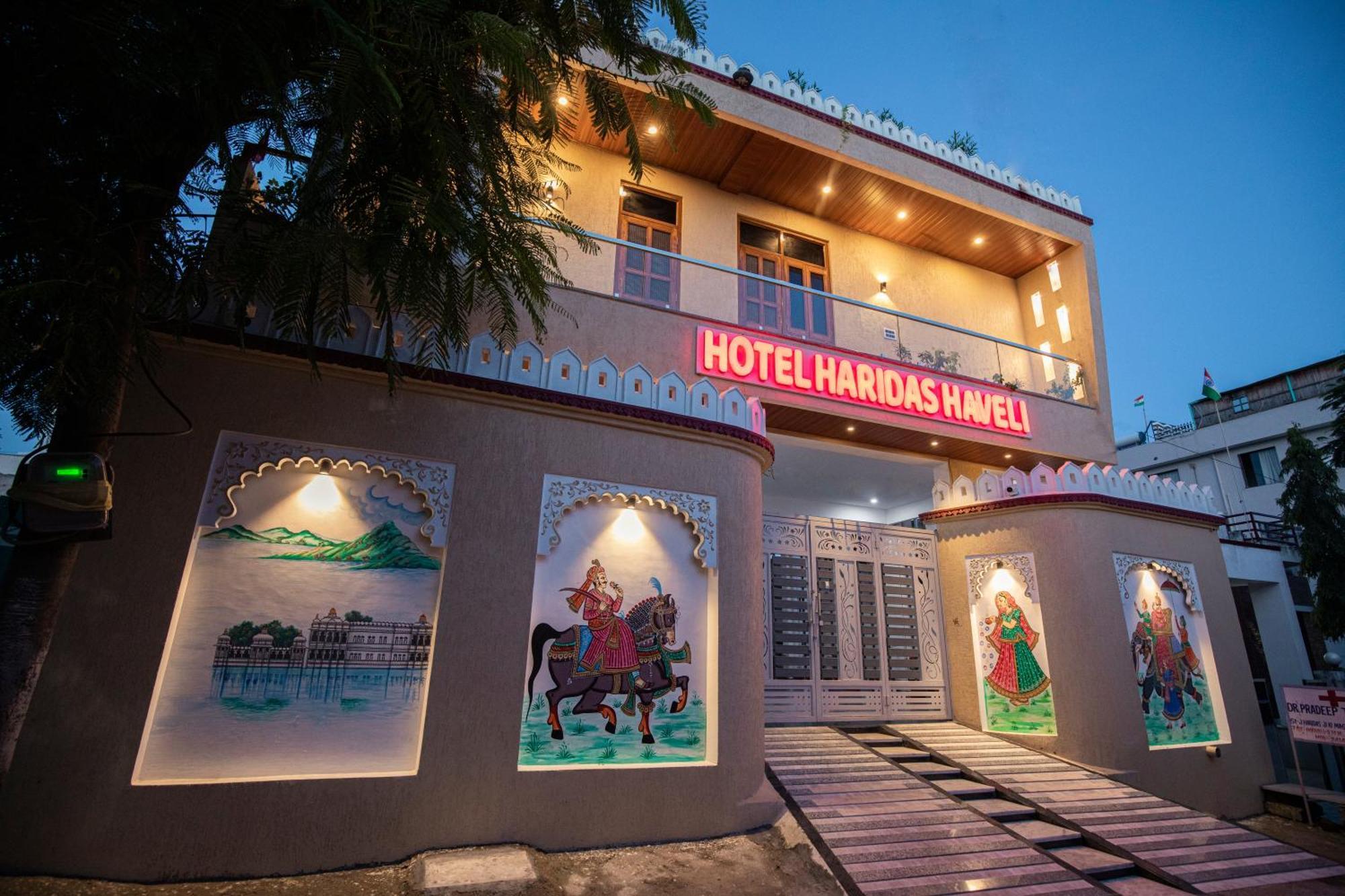Hotel Haridas Haveli 3*