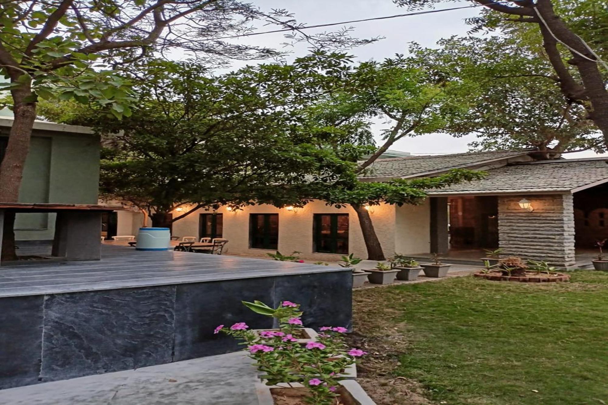 Resort Banjara Hills
