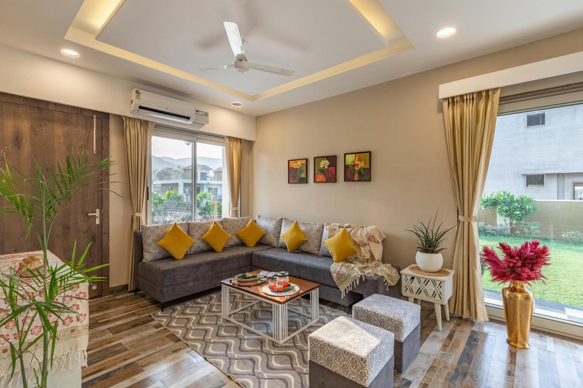Villa Elivaas 2 Bhk Pet Friendly With Pvt Pool - Heaven In Hill Udaipur