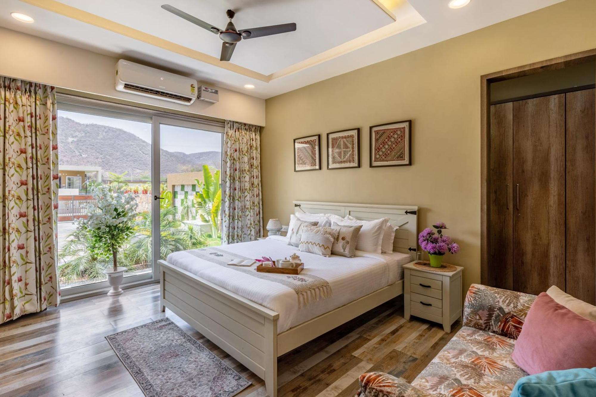 Elivaas 2 Bhk Pet Friendly With Pvt Pool - Heaven In Hill Villa