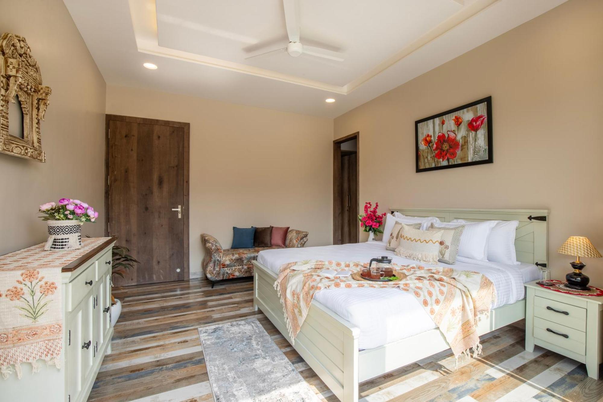 Villa Elivaas 2 Bhk Pet Friendly With Pvt Pool - Heaven In Hill Udaipur