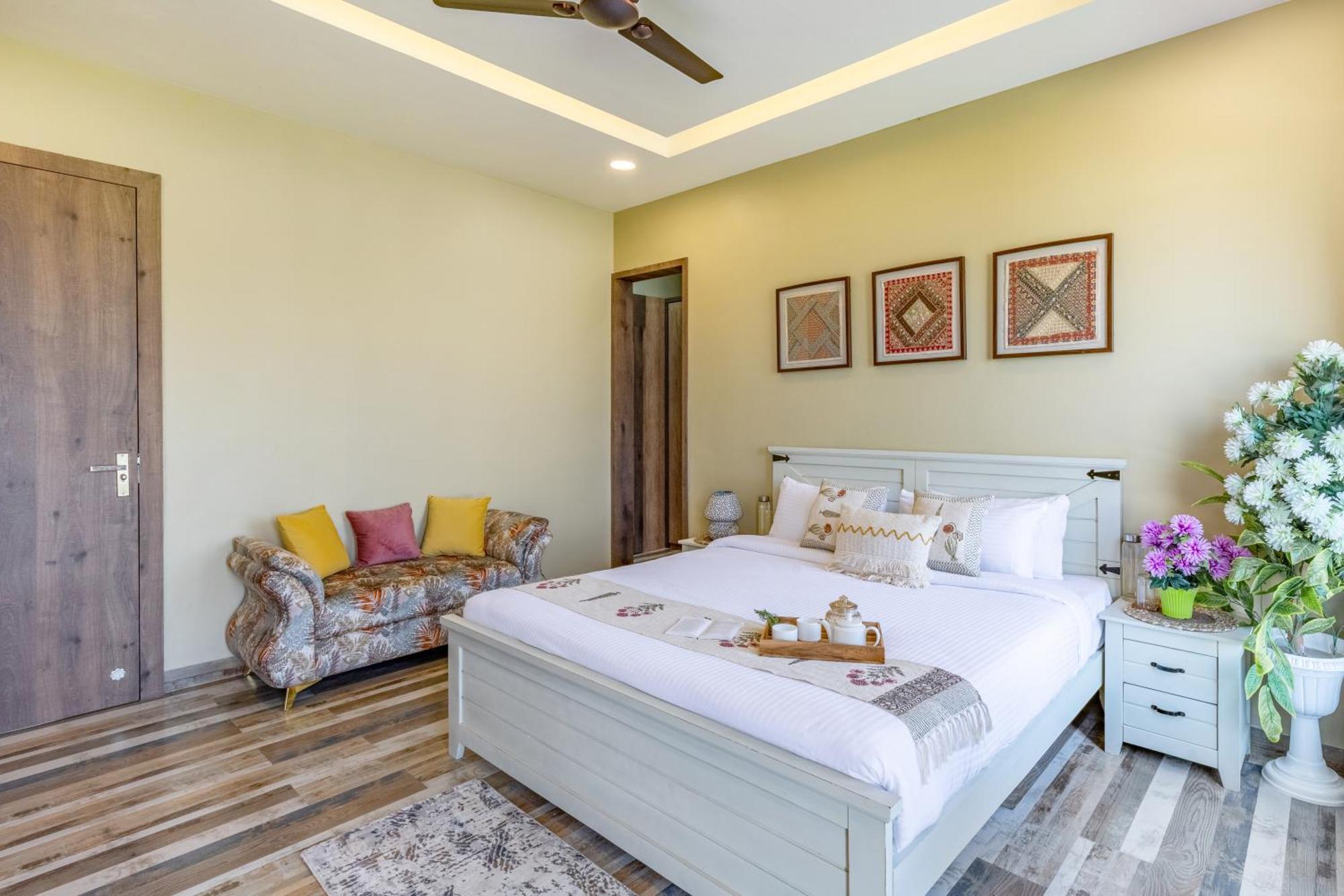 Elivaas 2 Bhk Pet Friendly With Pvt Pool - Heaven In Hill * Udaipur