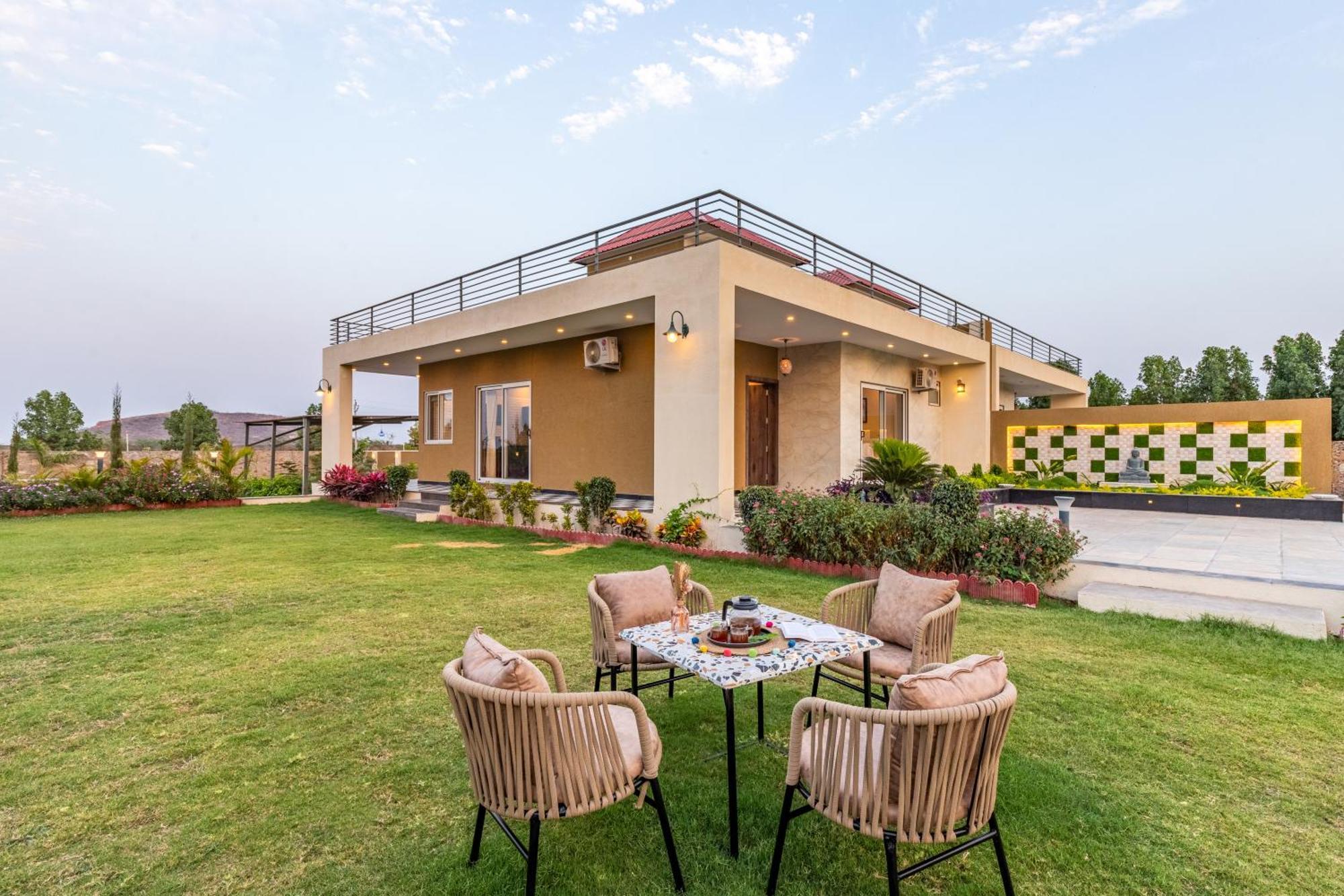 Villa Elivaas 2 Bhk Pet Friendly With Pvt Pool - Heaven In Hill *