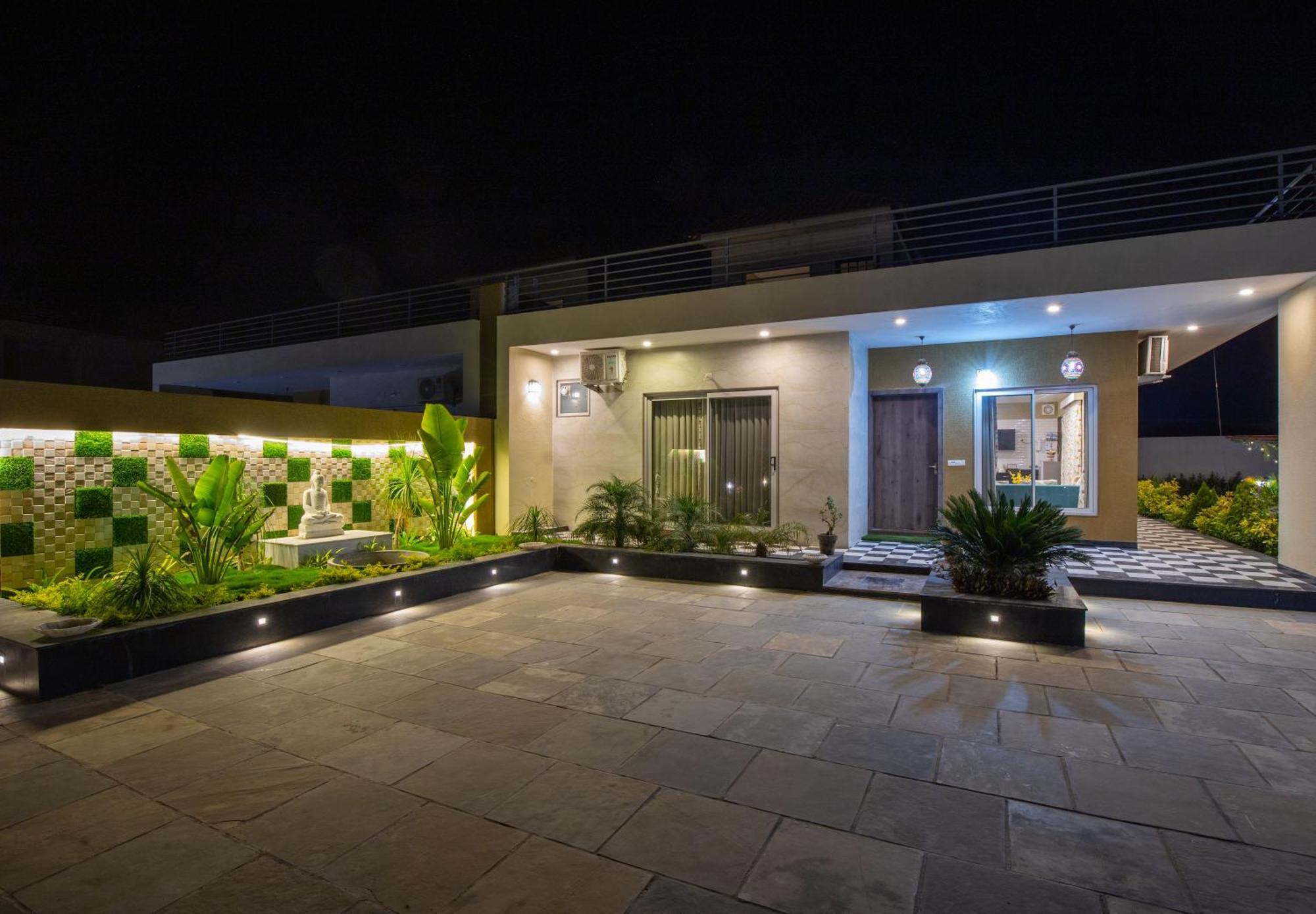 Elivaas 2 Bhk Pet Friendly With Pvt Pool - Heaven In Hill * Udaipur