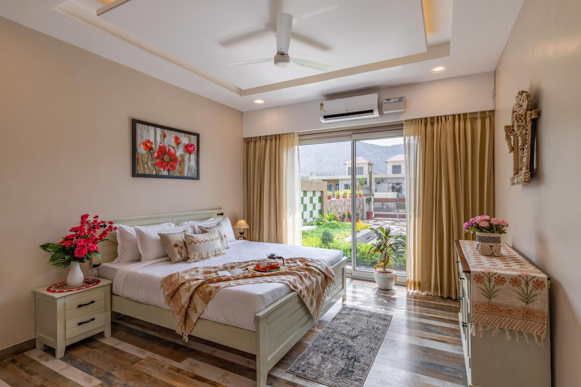 Elivaas 2 Bhk Pet Friendly With Pvt Pool - Heaven In Hill Villa