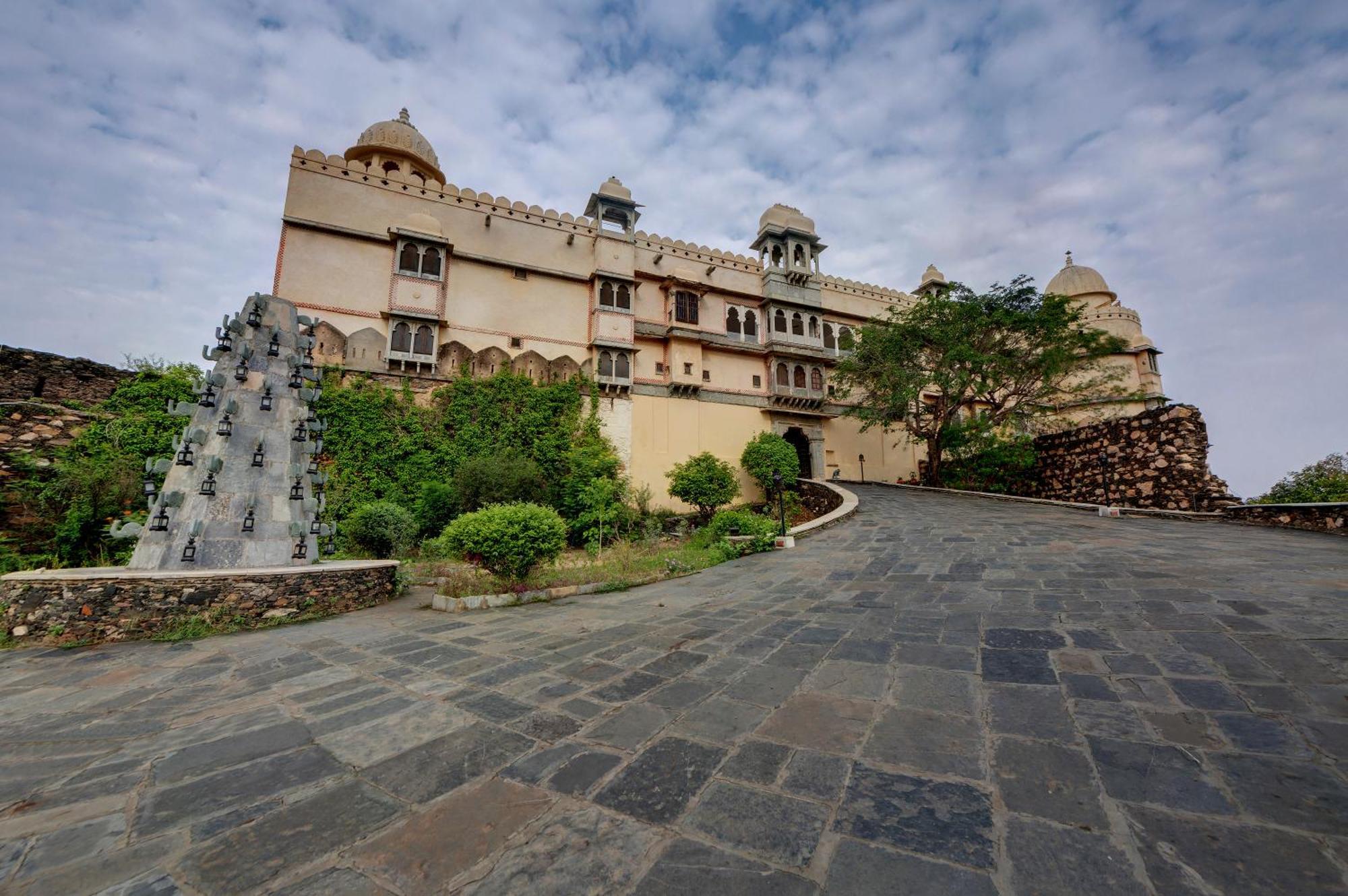 The Fern Bambora Fort, Bambora, Resort