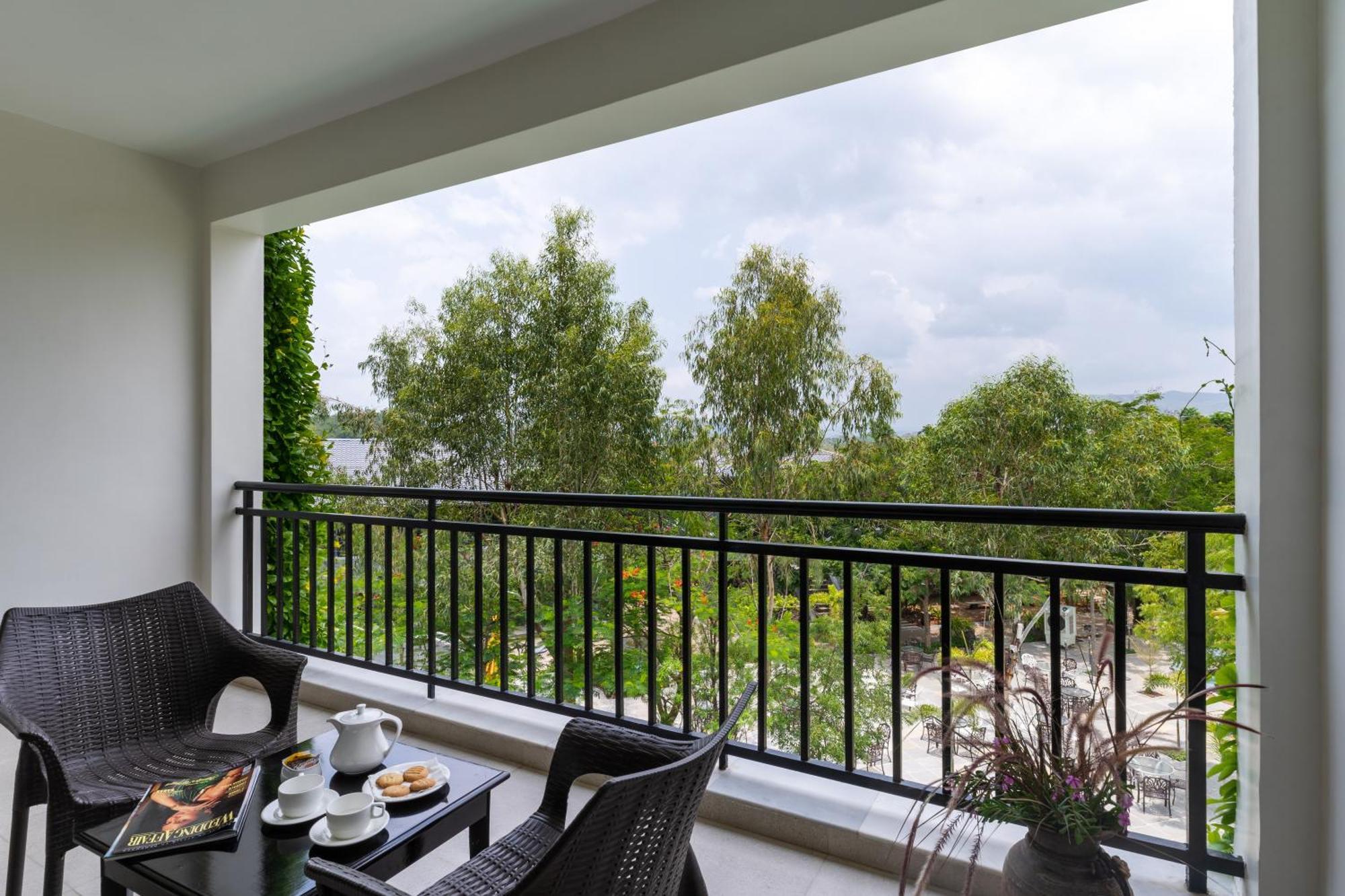 Tatsaraasa & Spa, 5*