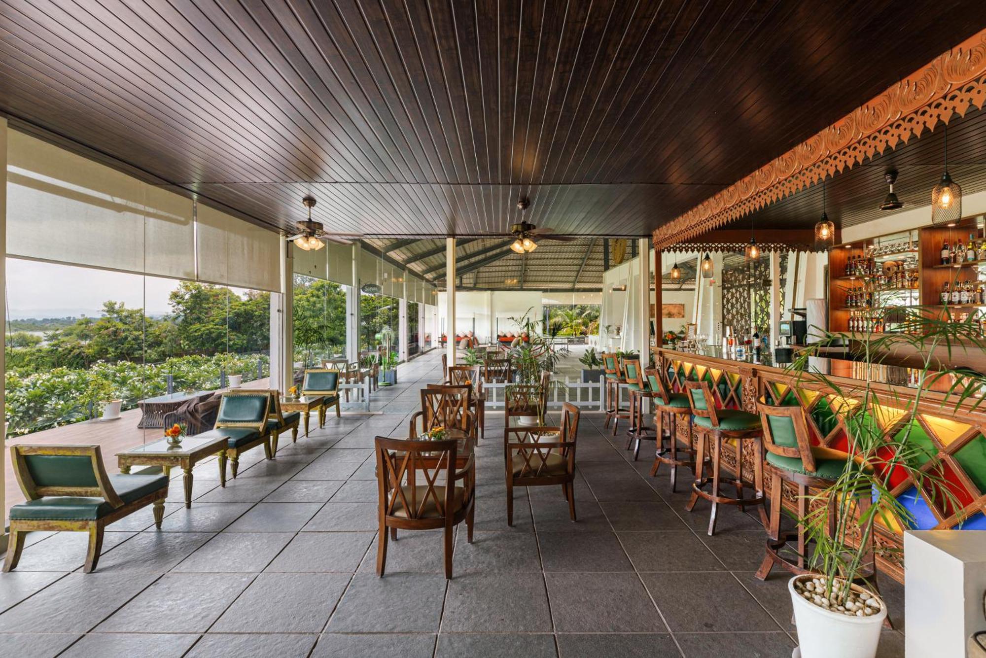 Tatsaraasa & Spa, 5*