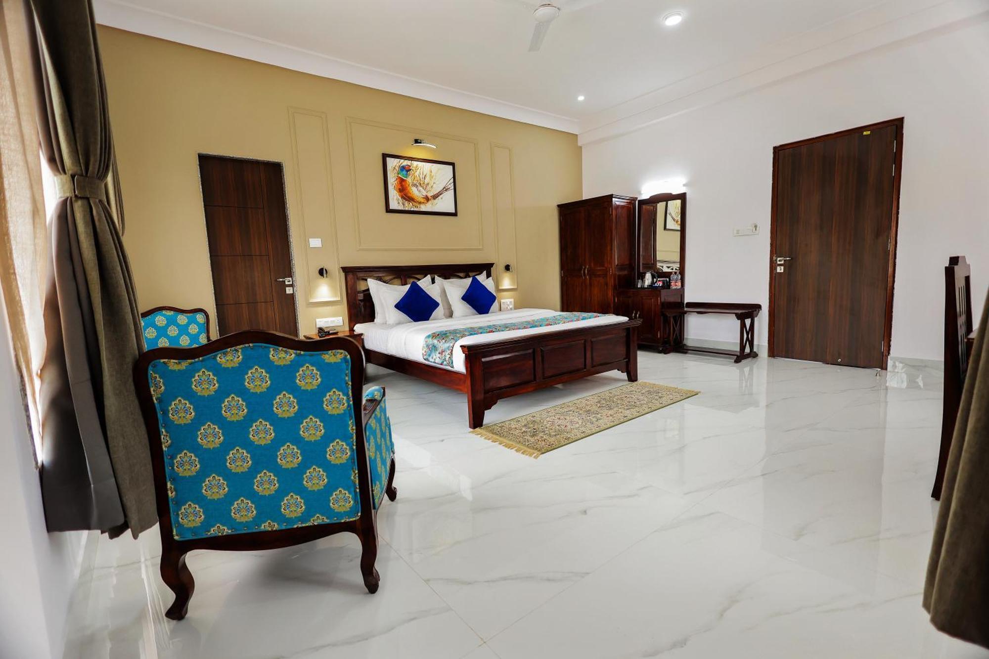 Revaas View Boutique Hotel