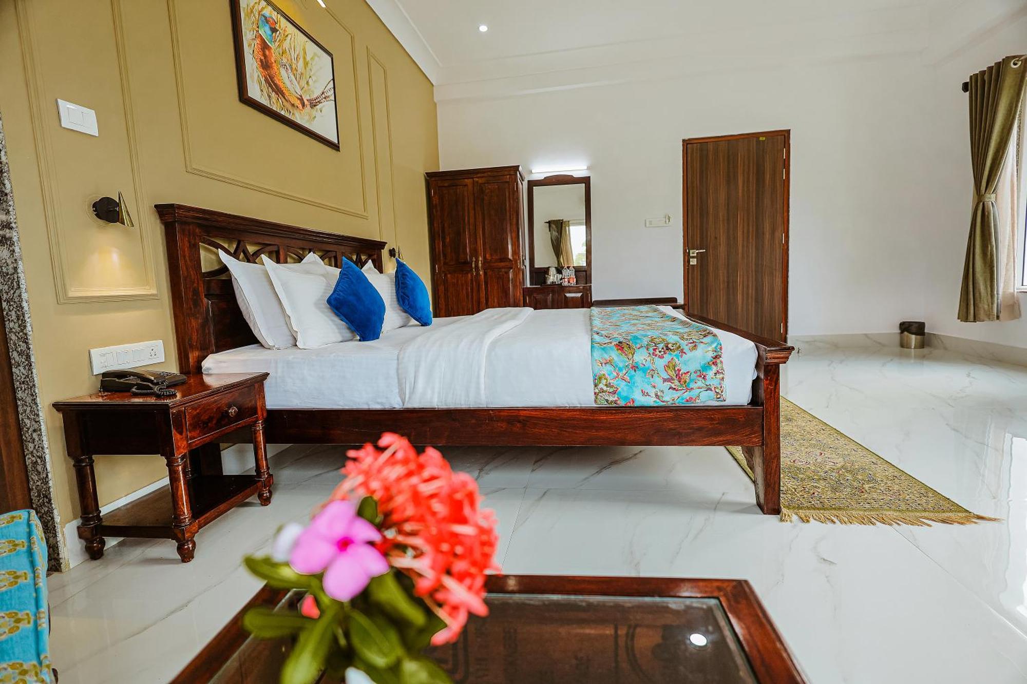 Revaas View Boutique Hotel