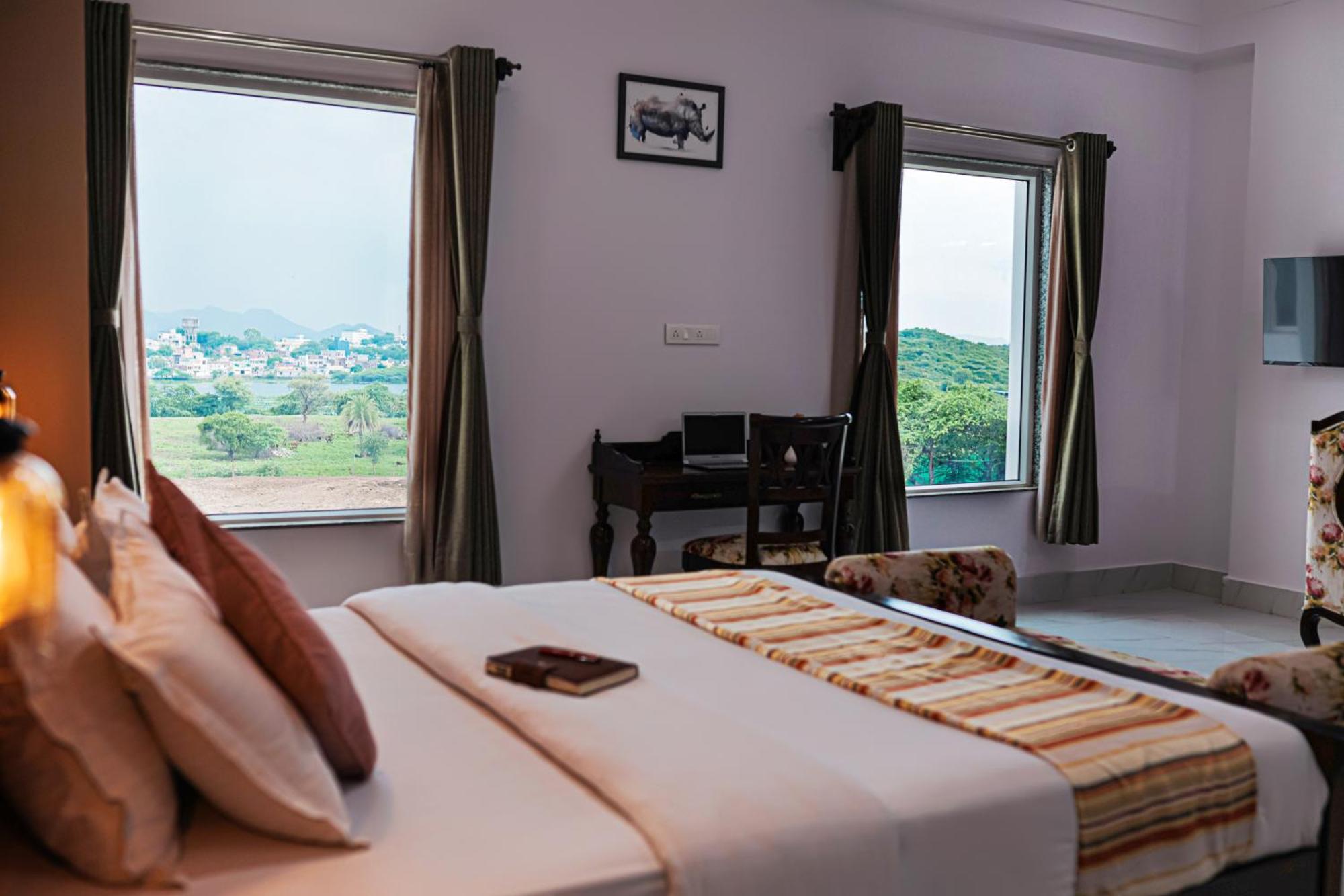 Revaas View Boutique Hotel 3*