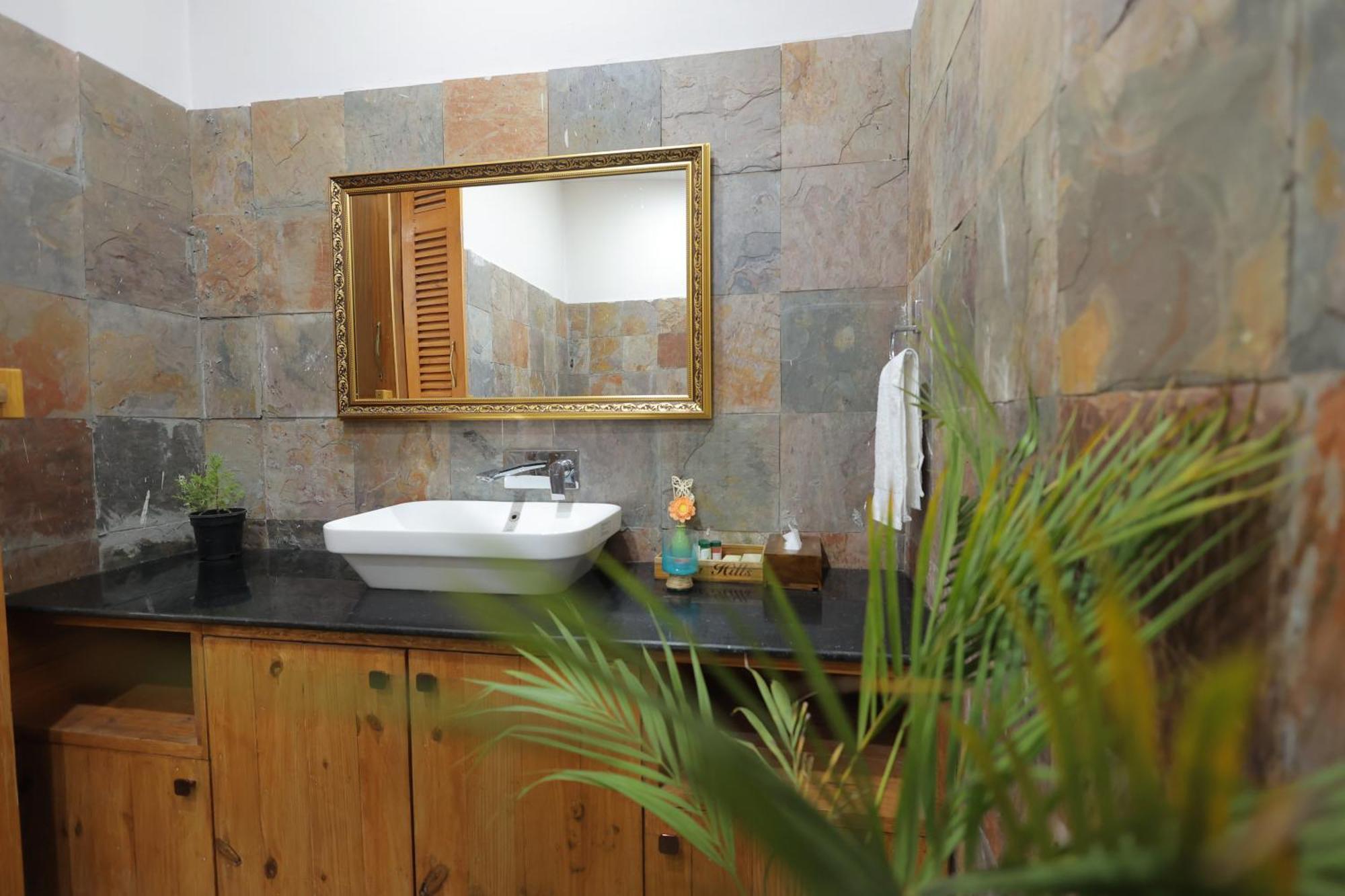 Goya Hills Villa *