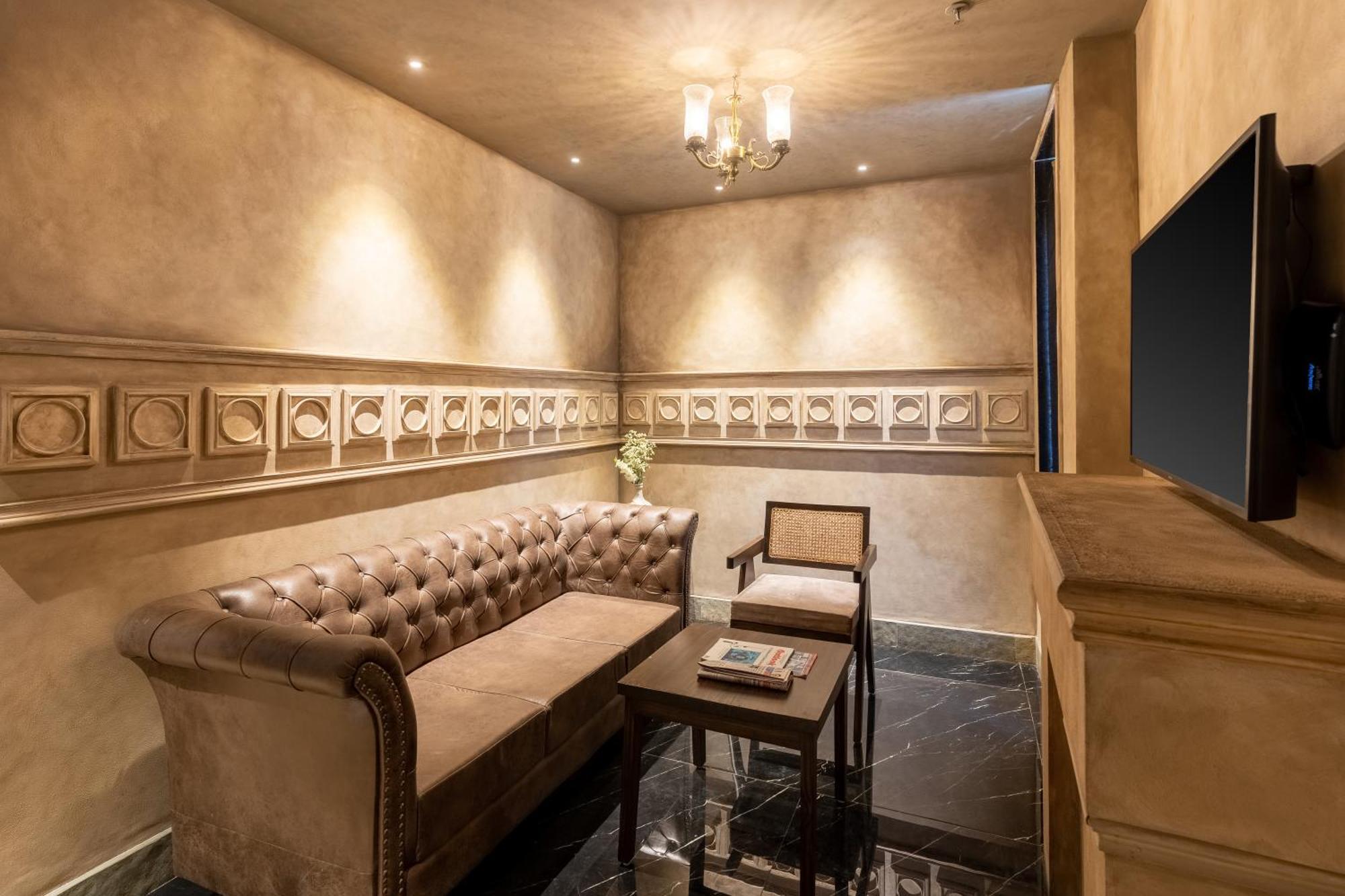 Historia Royal Hotel 4*