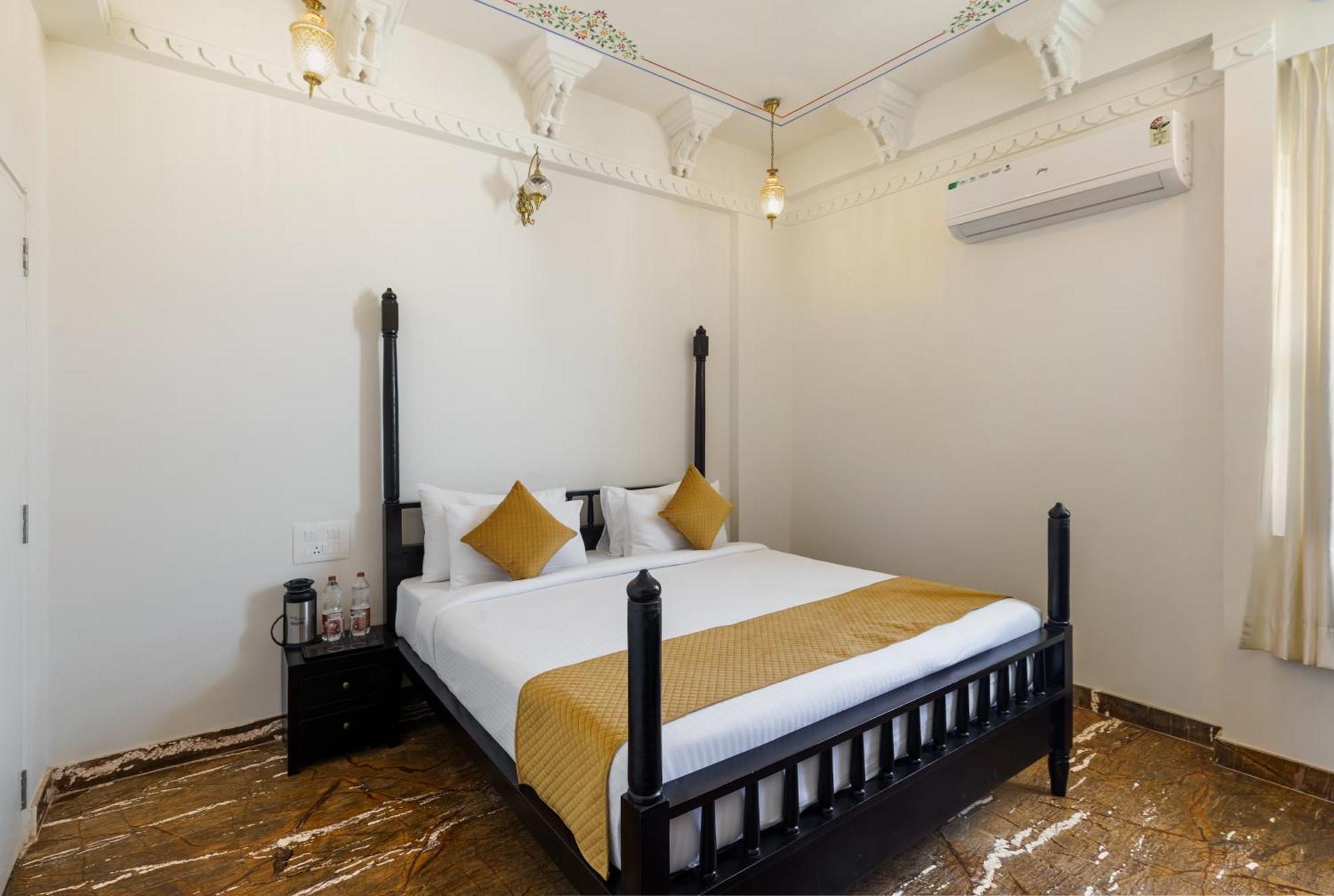 Rudra Kripa With Swimming Pool Hotel 3*