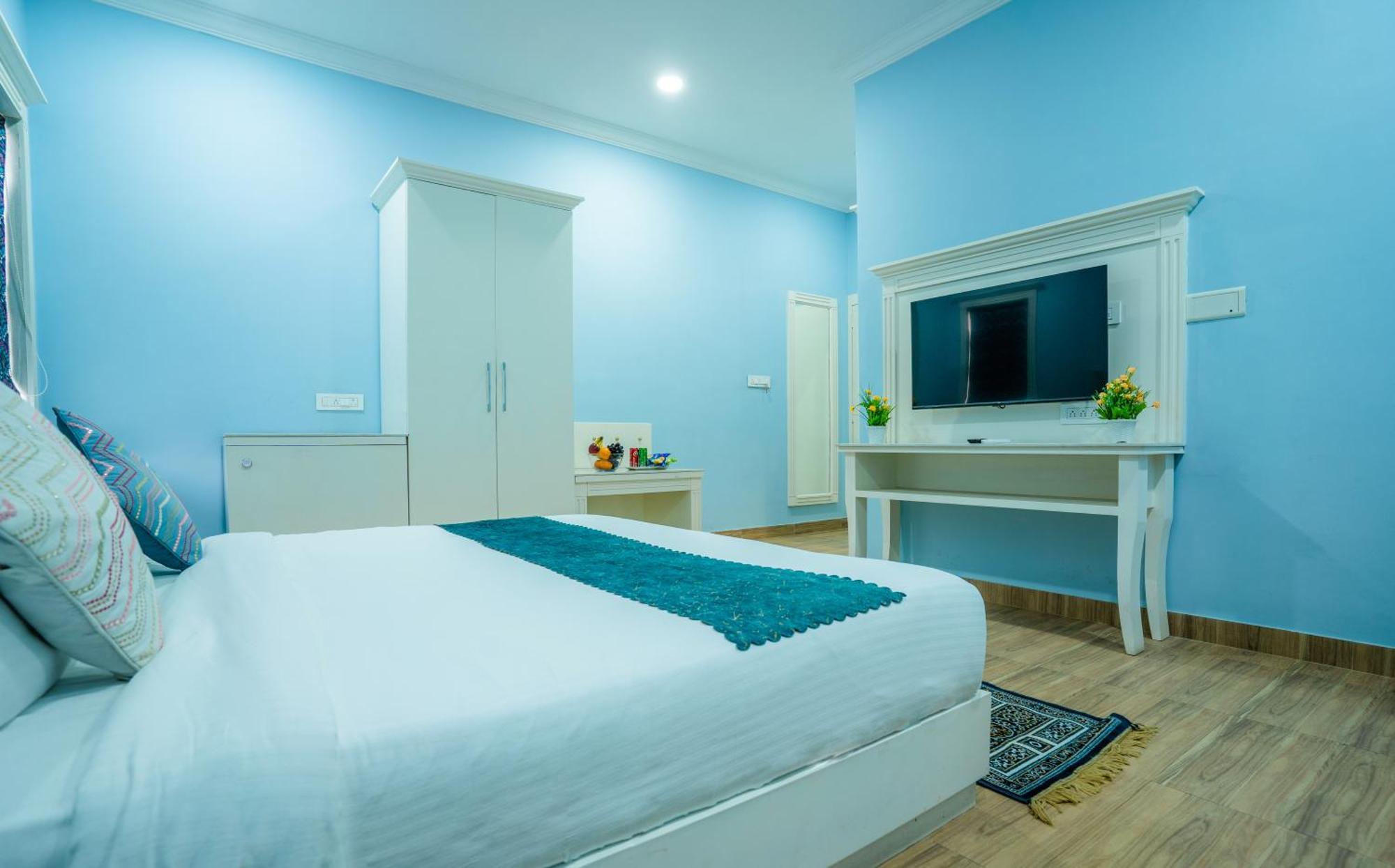 Tripli White Manor 3*
