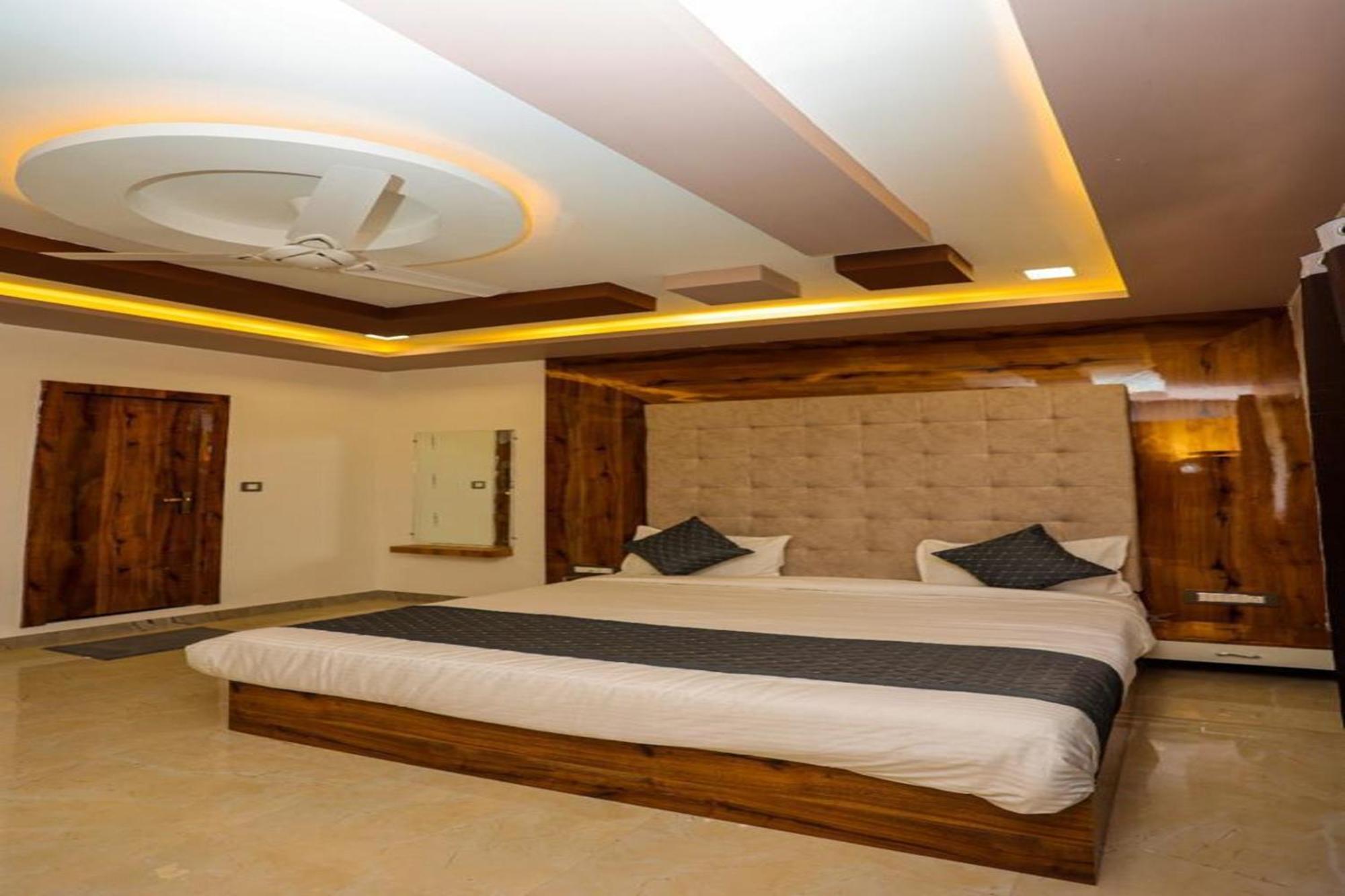 Hotel Eagle 3*