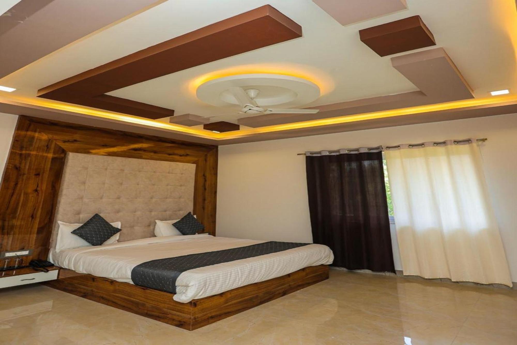 Eagle Hotel 3*