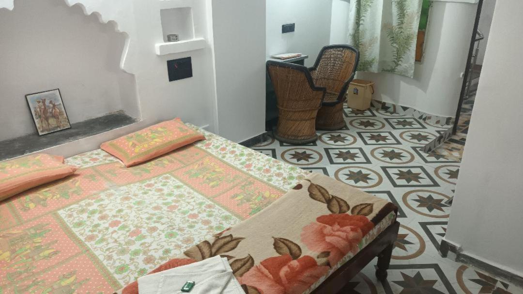 Jag Niwas & Pure Veg Restaurant Udaipur
