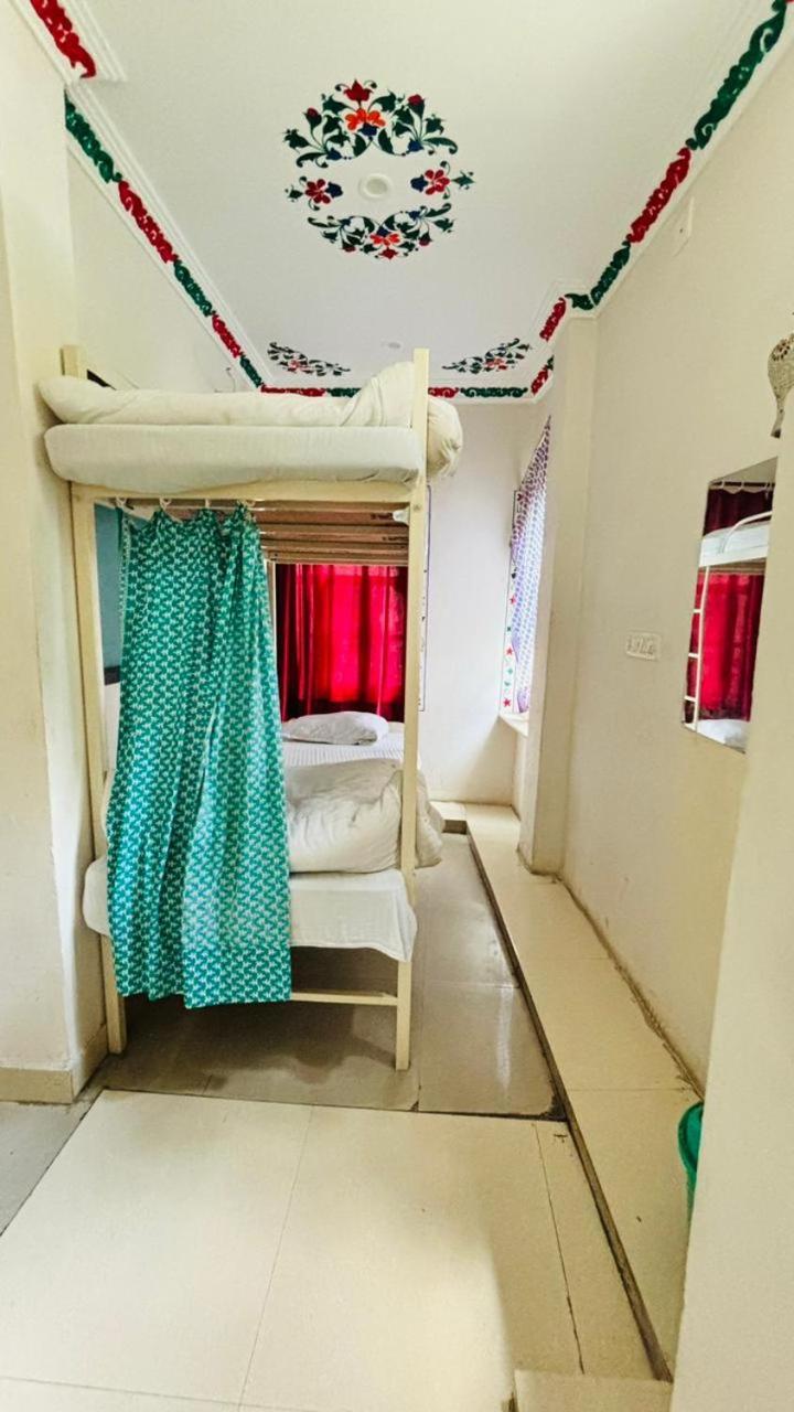 Hanuman Ghat On Pichola Hotel Udaipur