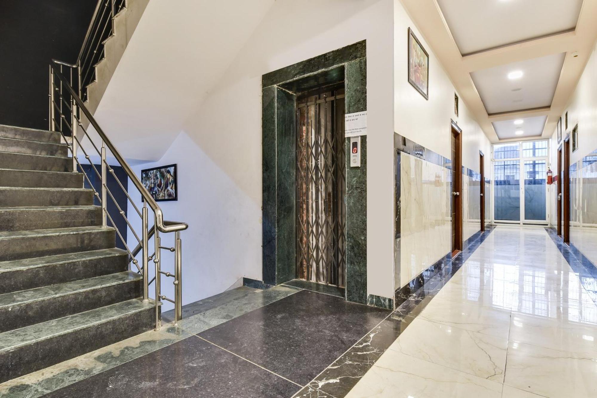 Super O Ratnam Palace Hotel 4*